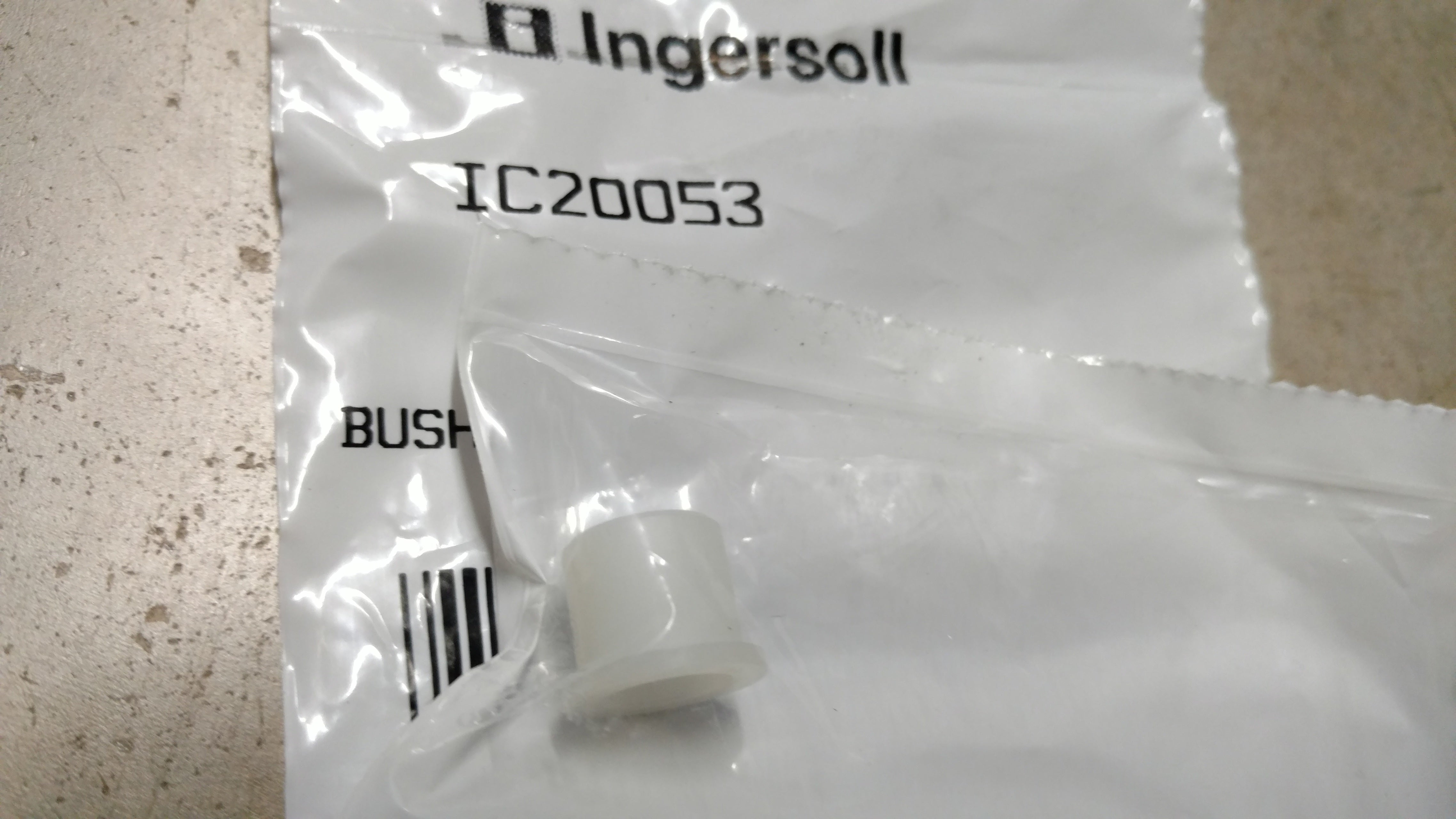 C20053 BUSHING - FLANGE NYLON .375 ID