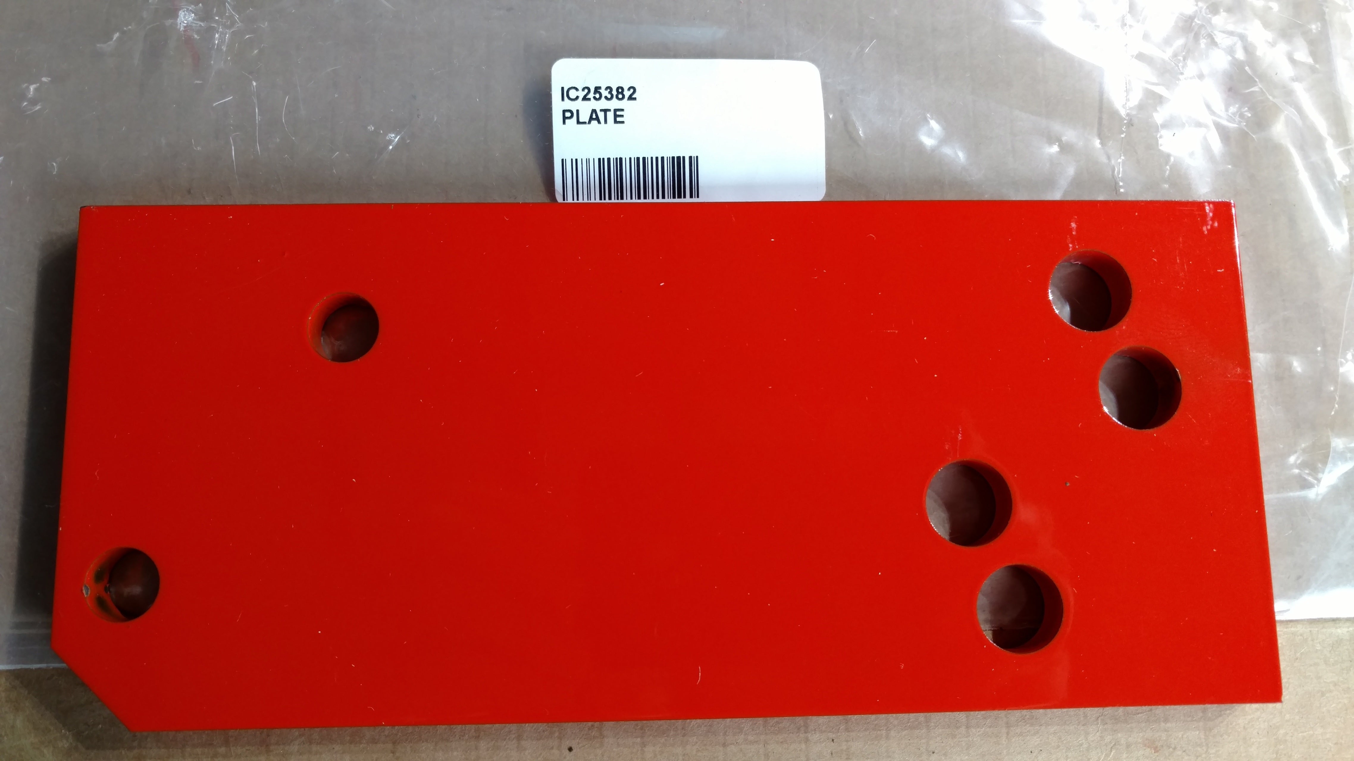 C25382 PLATE - SLEEVE HITCH & UTILITY BLADE LIFT