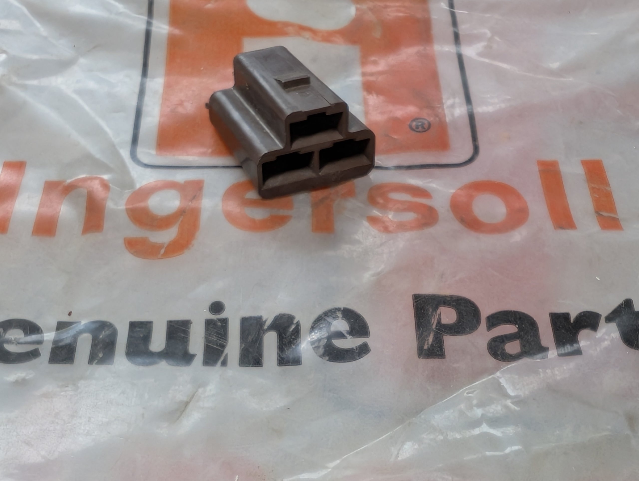 C25486 CONNECTOR - RECTIFIER
