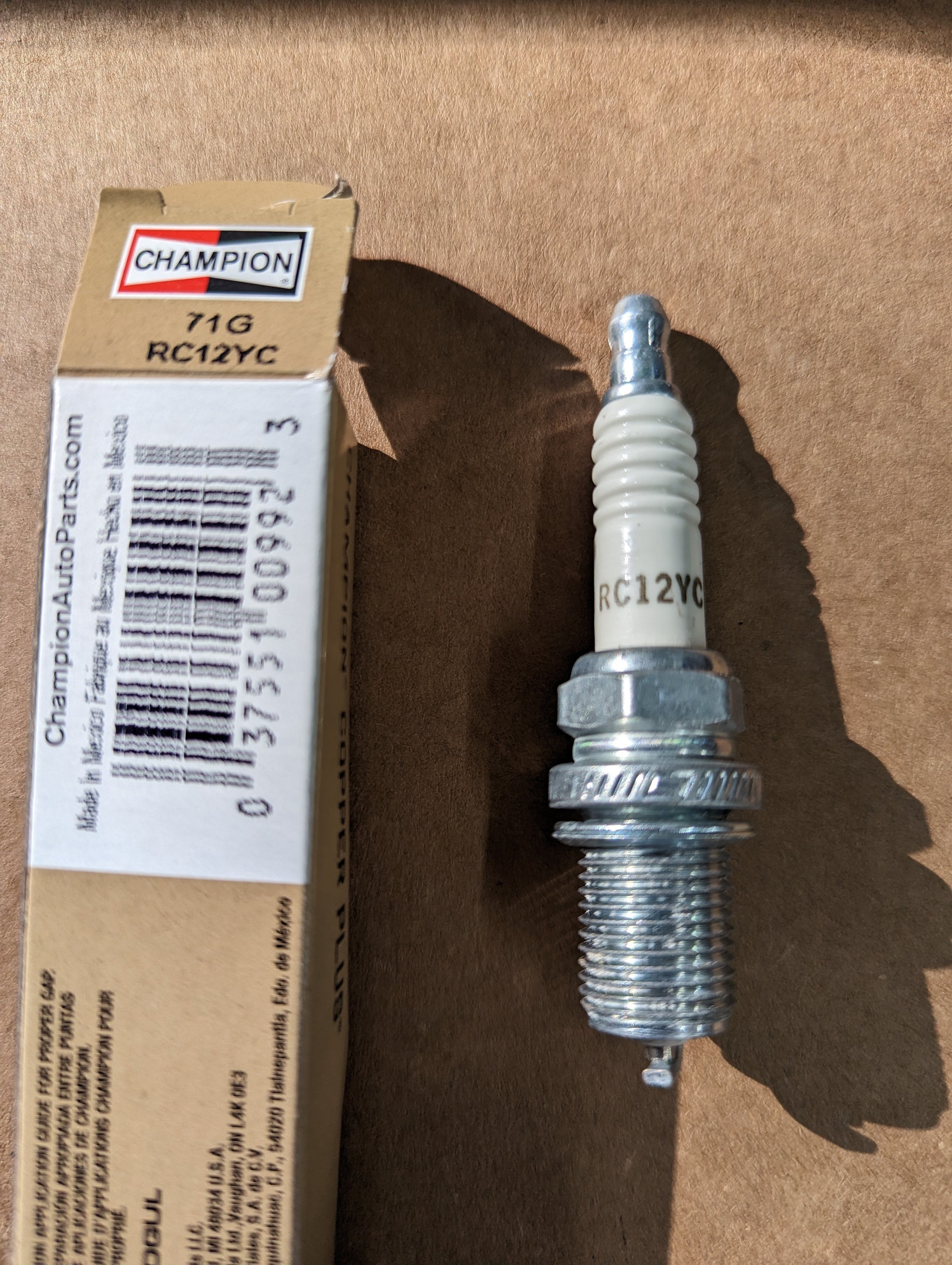 C27334 SPARK PLUG RJ12C