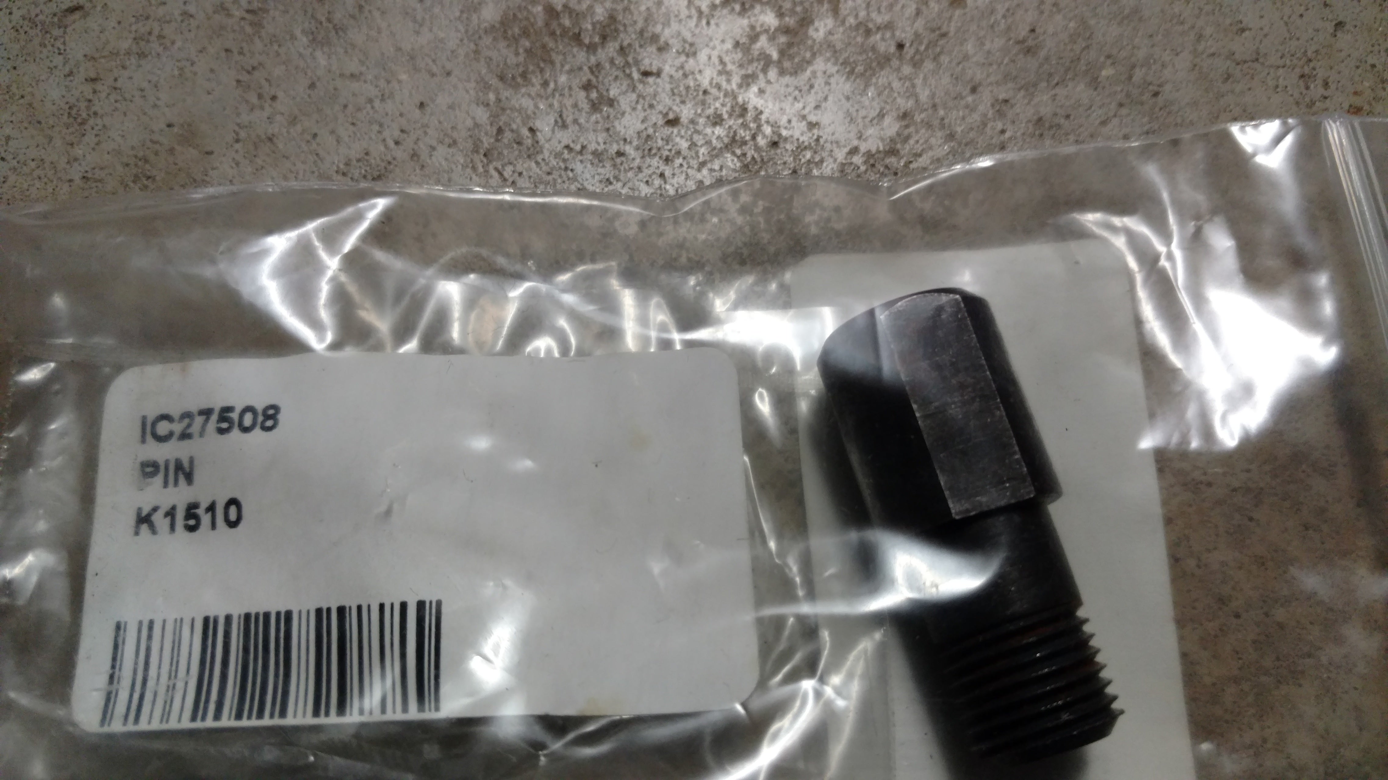 C27508 PIN - ATTACHING C18733