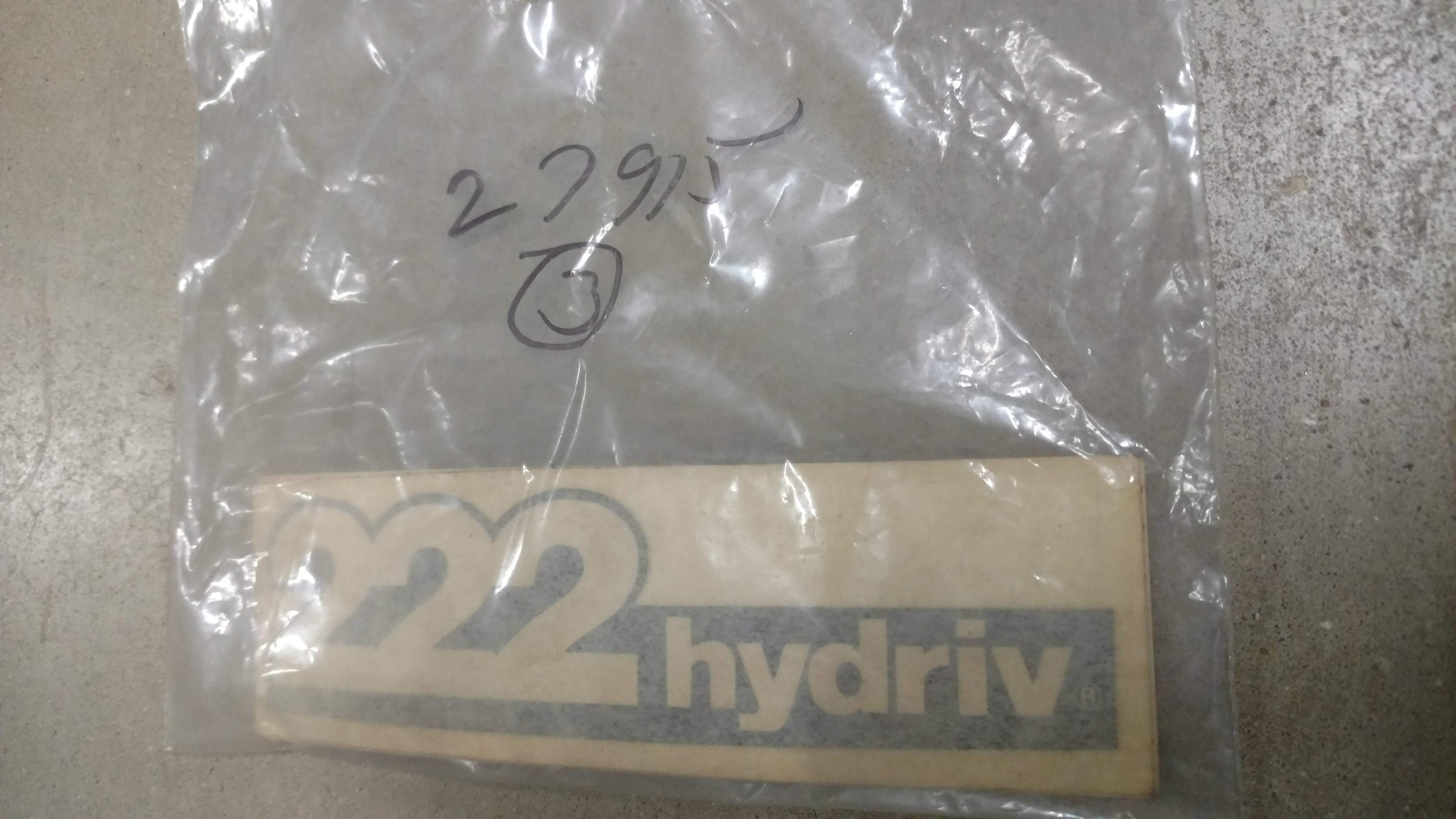 C27915 DECAL 222 HYDRIV