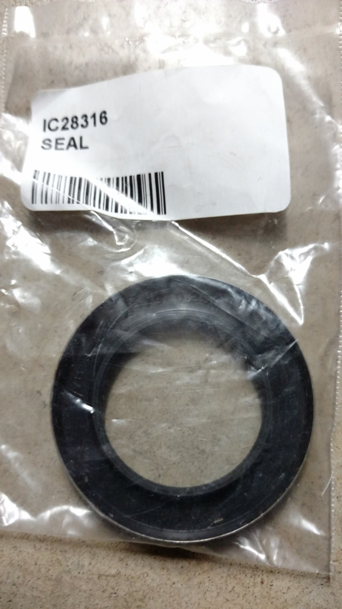 C28316 SEAL (644/646/648 FRONT WHEEL) T27809 C18302
