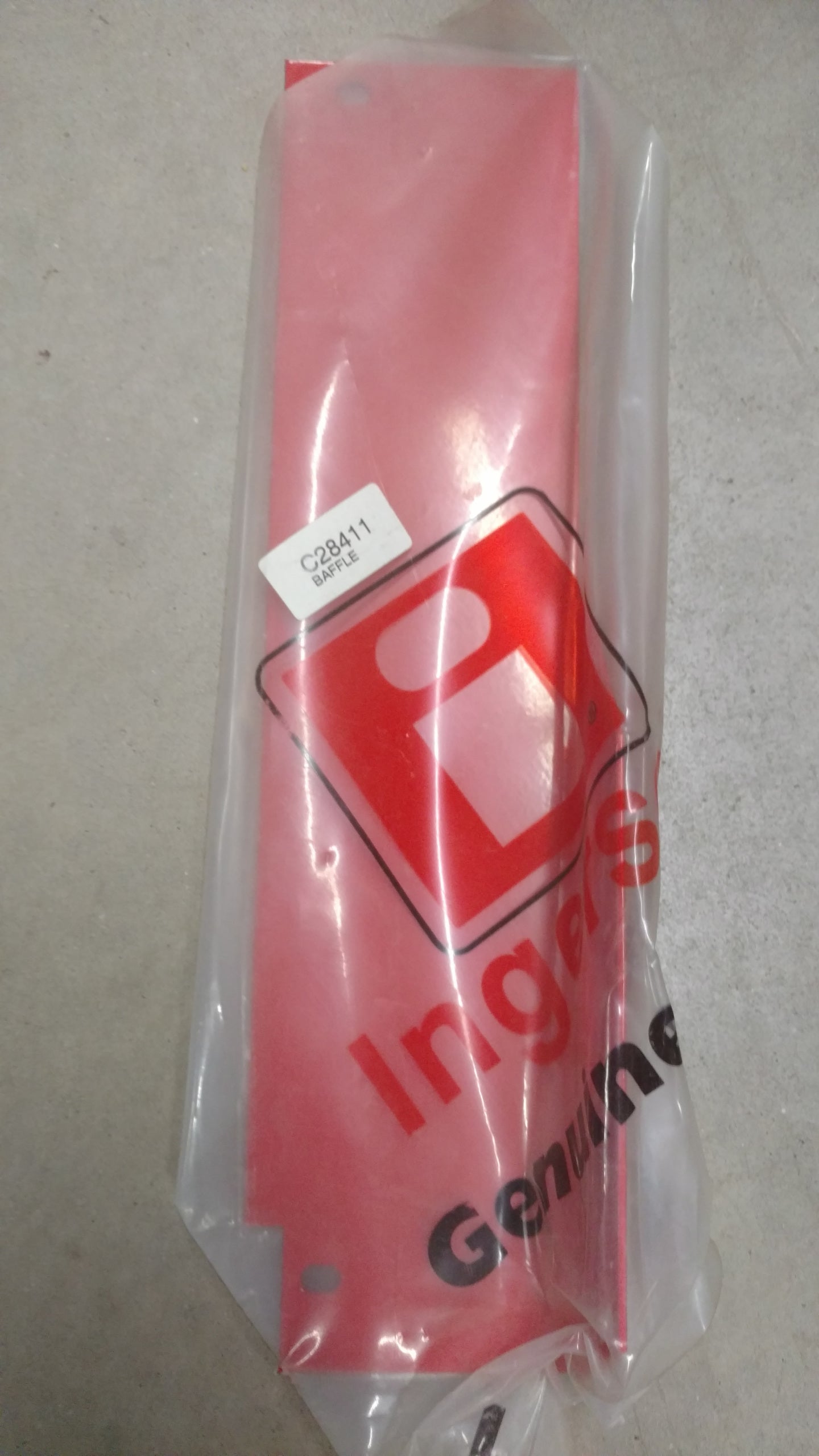 C28411 BAFFLE - MOWER (B98)