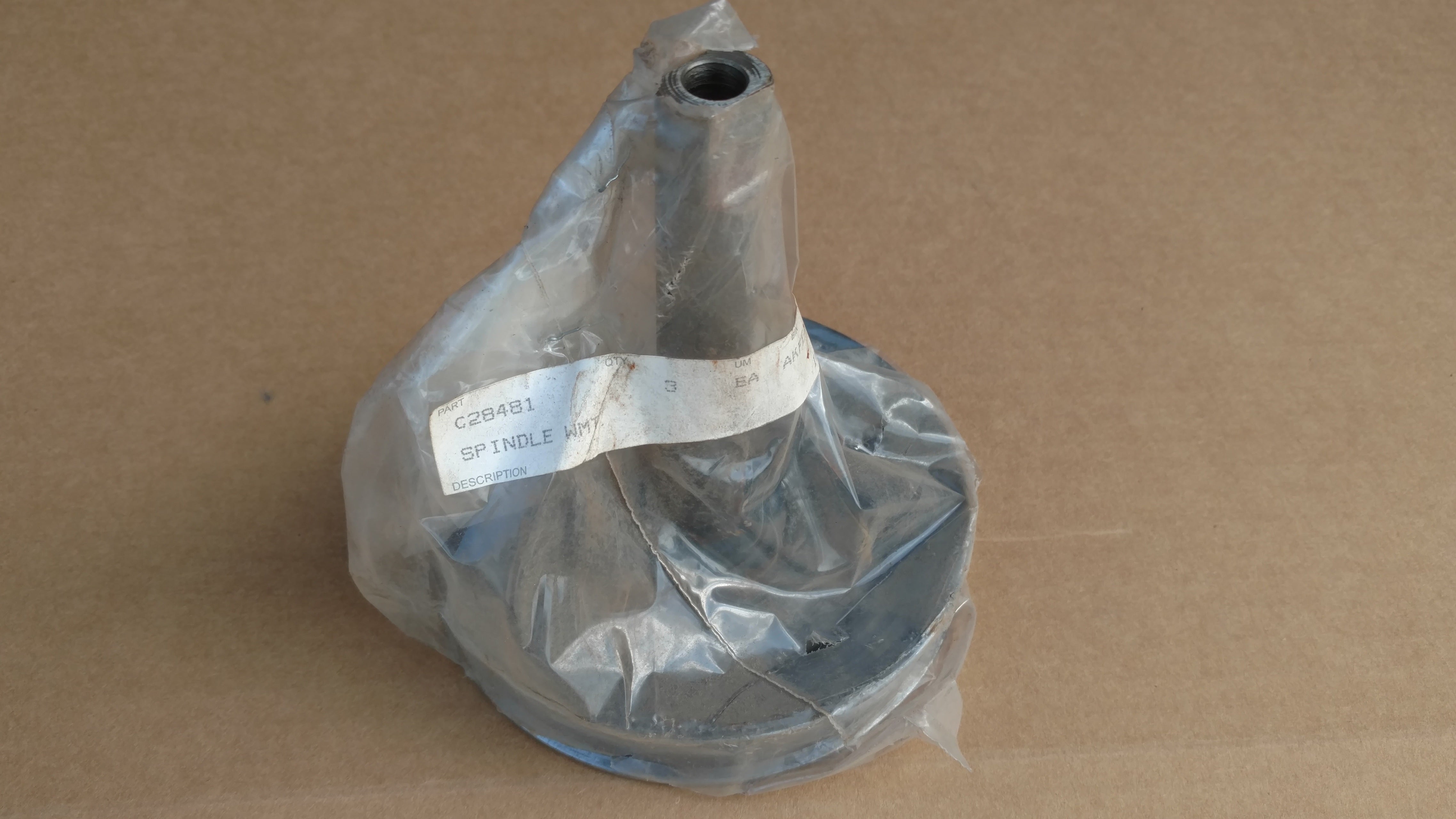 C28481 SPINDLE P41 MOWER