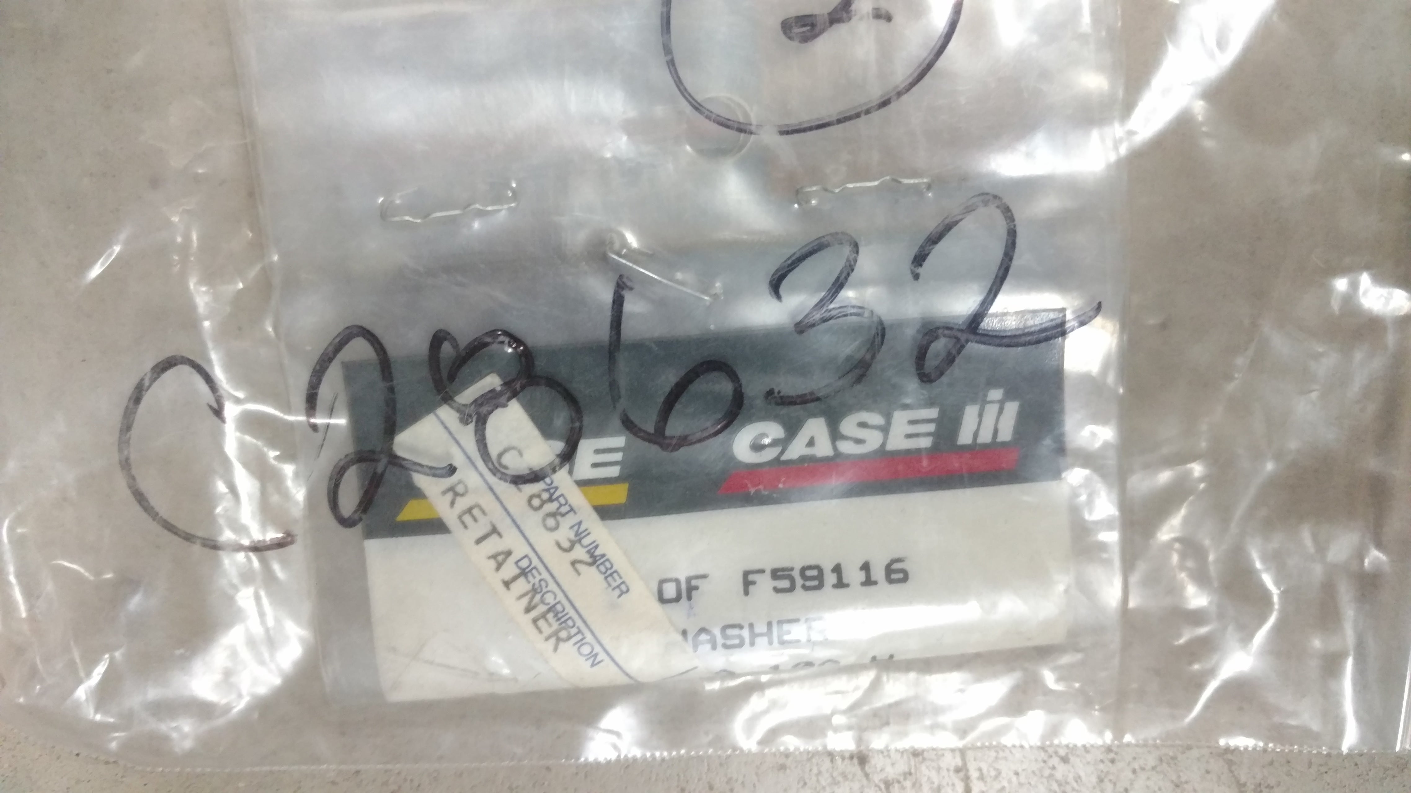 C28632 RETAINER