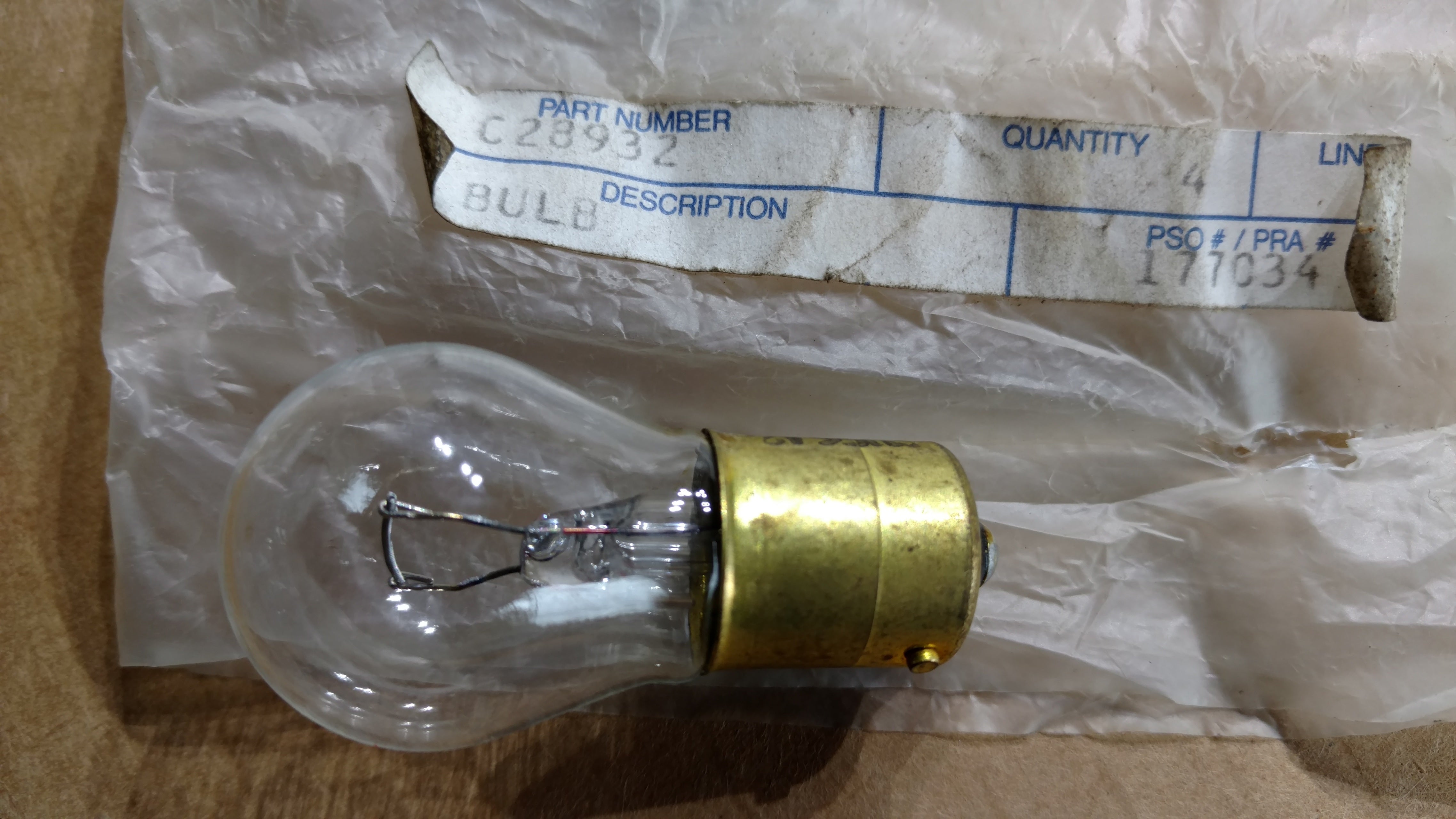 C28932 BULB - HEADLIGHT C14305