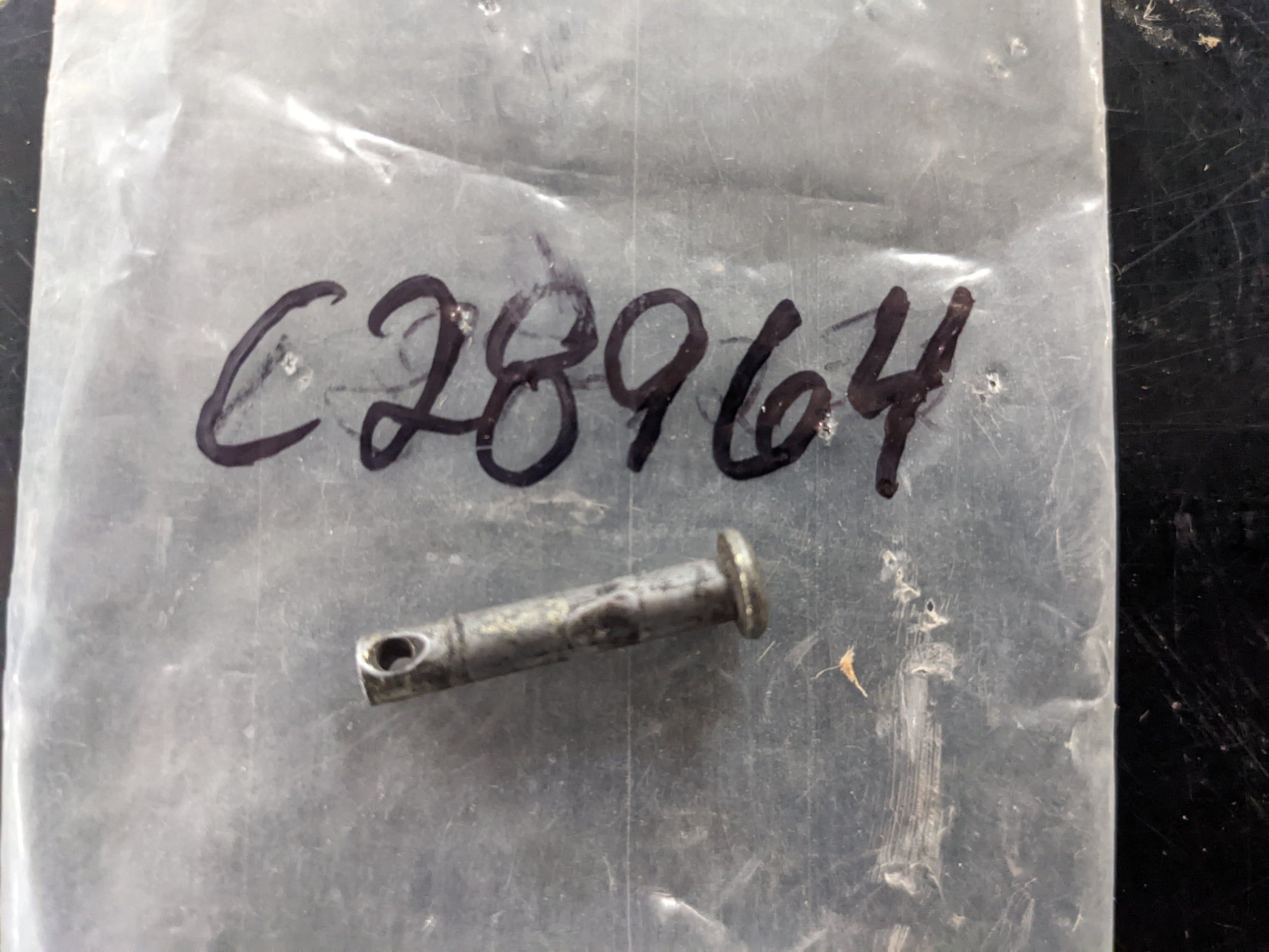 C28964 PIN - CLEVIS
