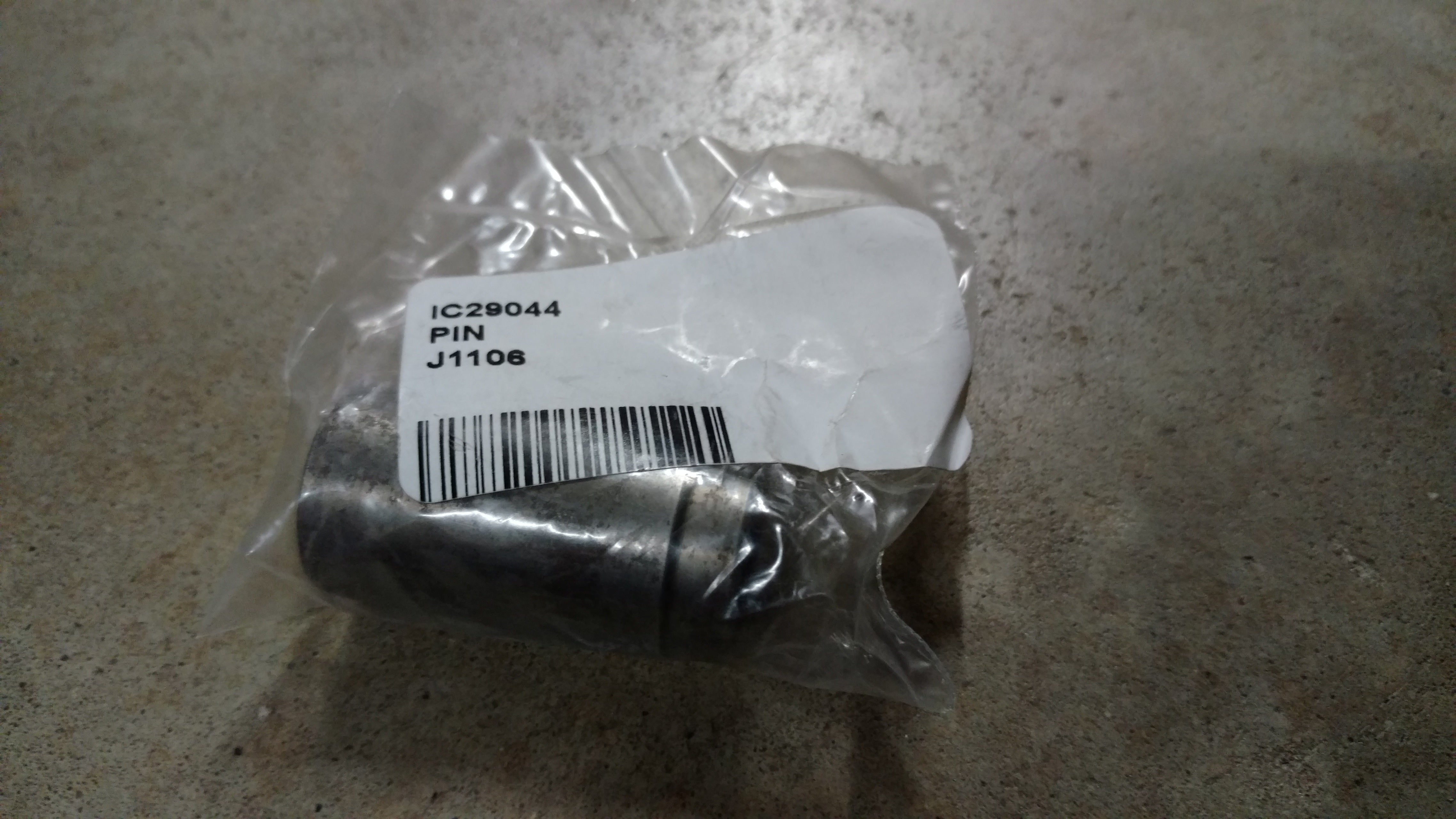 C29044 PIVOT PIN - STEERING GEAR C25787