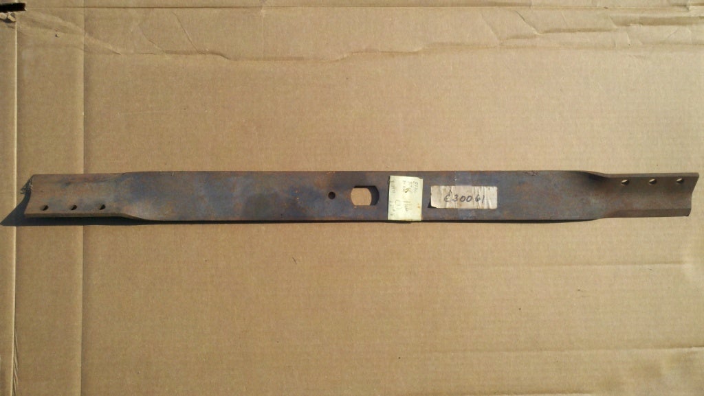 C30061 BLADE - MOWER HI LIFT 80XC