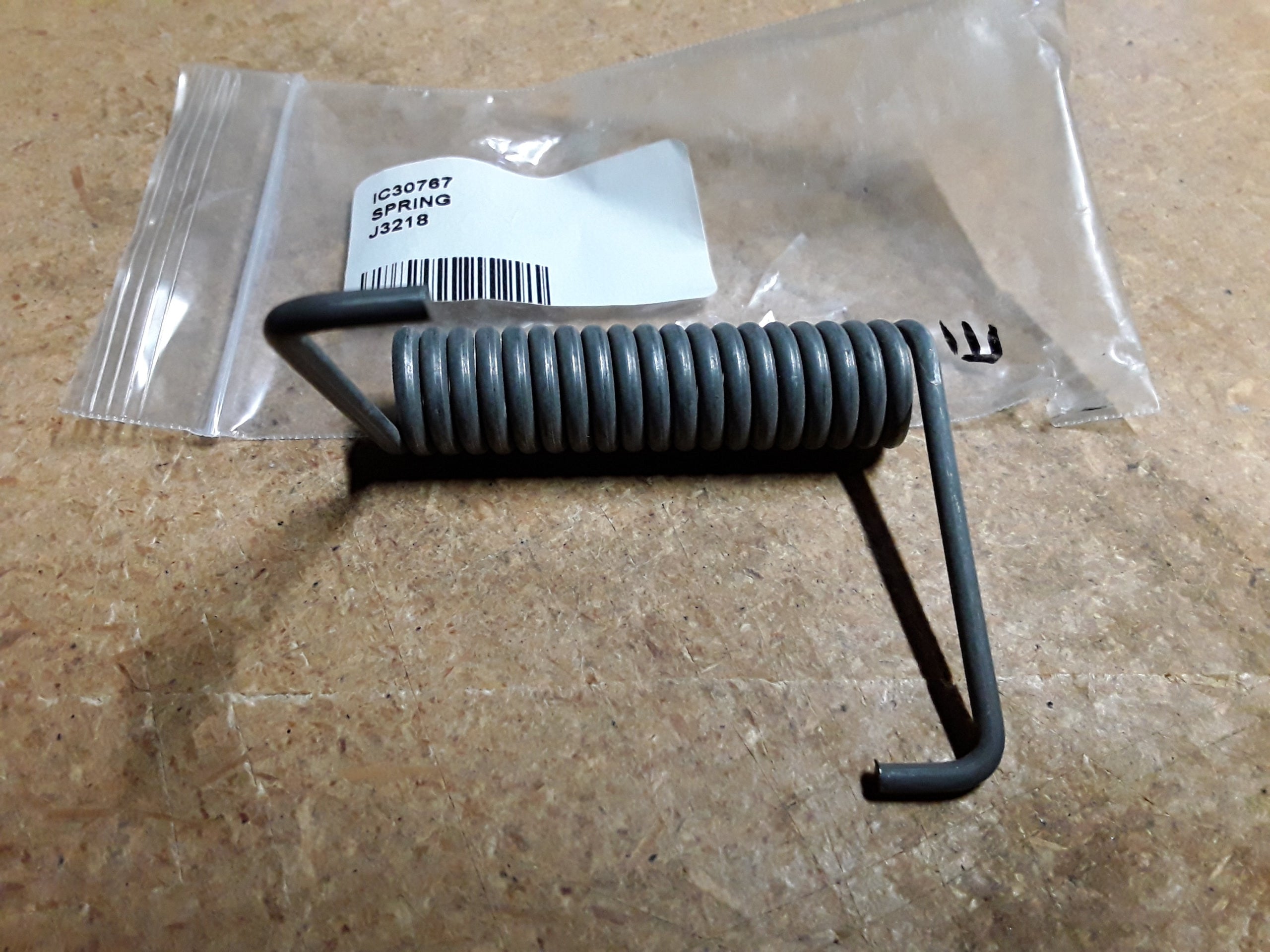 C30767 SPRING - CHUTE RM42G