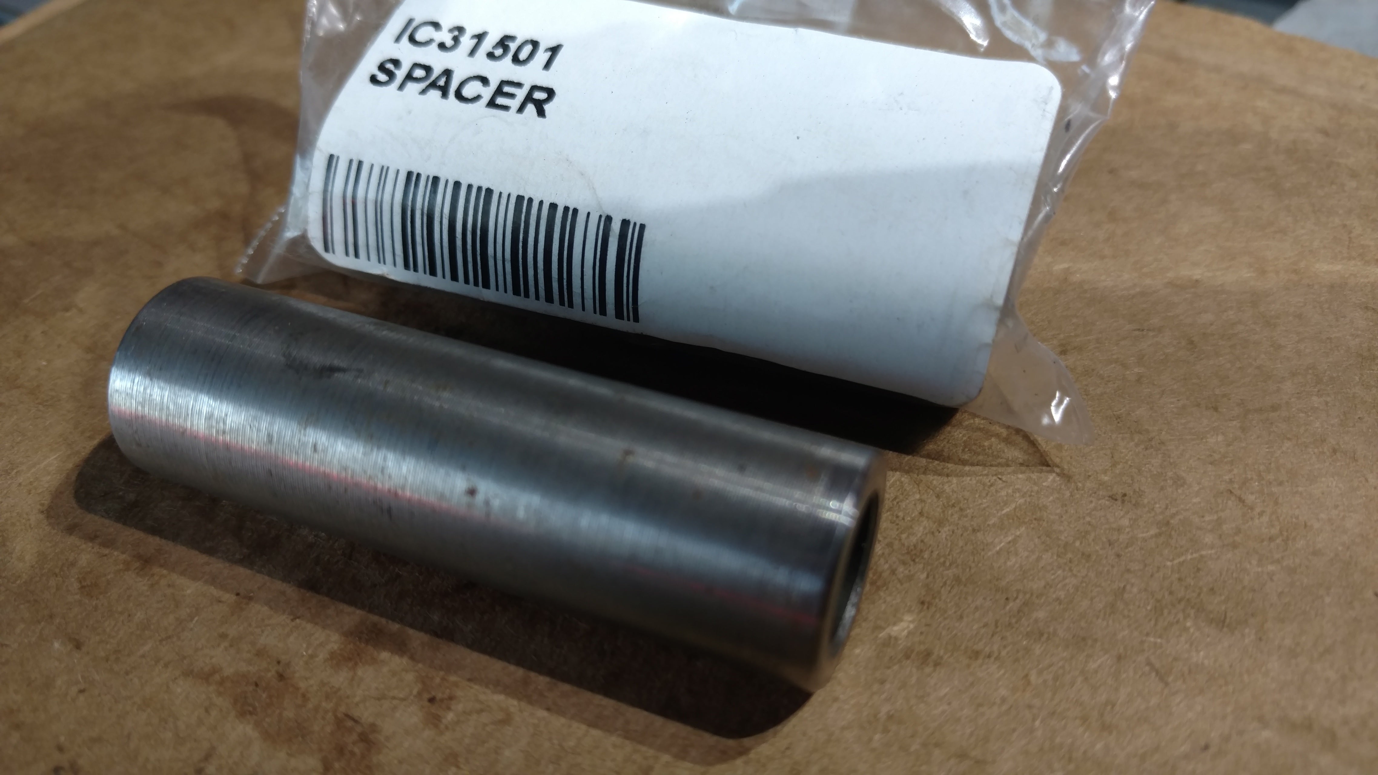 C31501 SPACER .385x.625x2.12