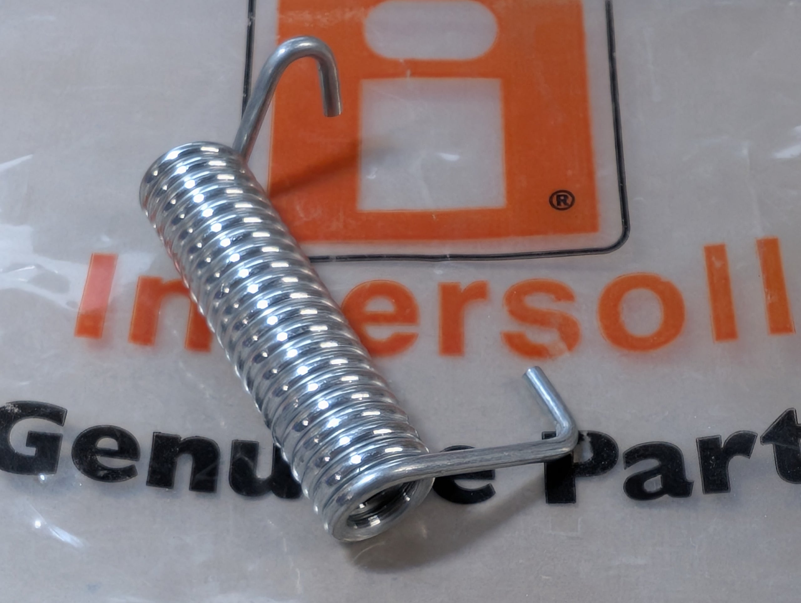 C31505 SPRING - DISCHARGE CHUTE TORSION RM38 RM44 RM48
