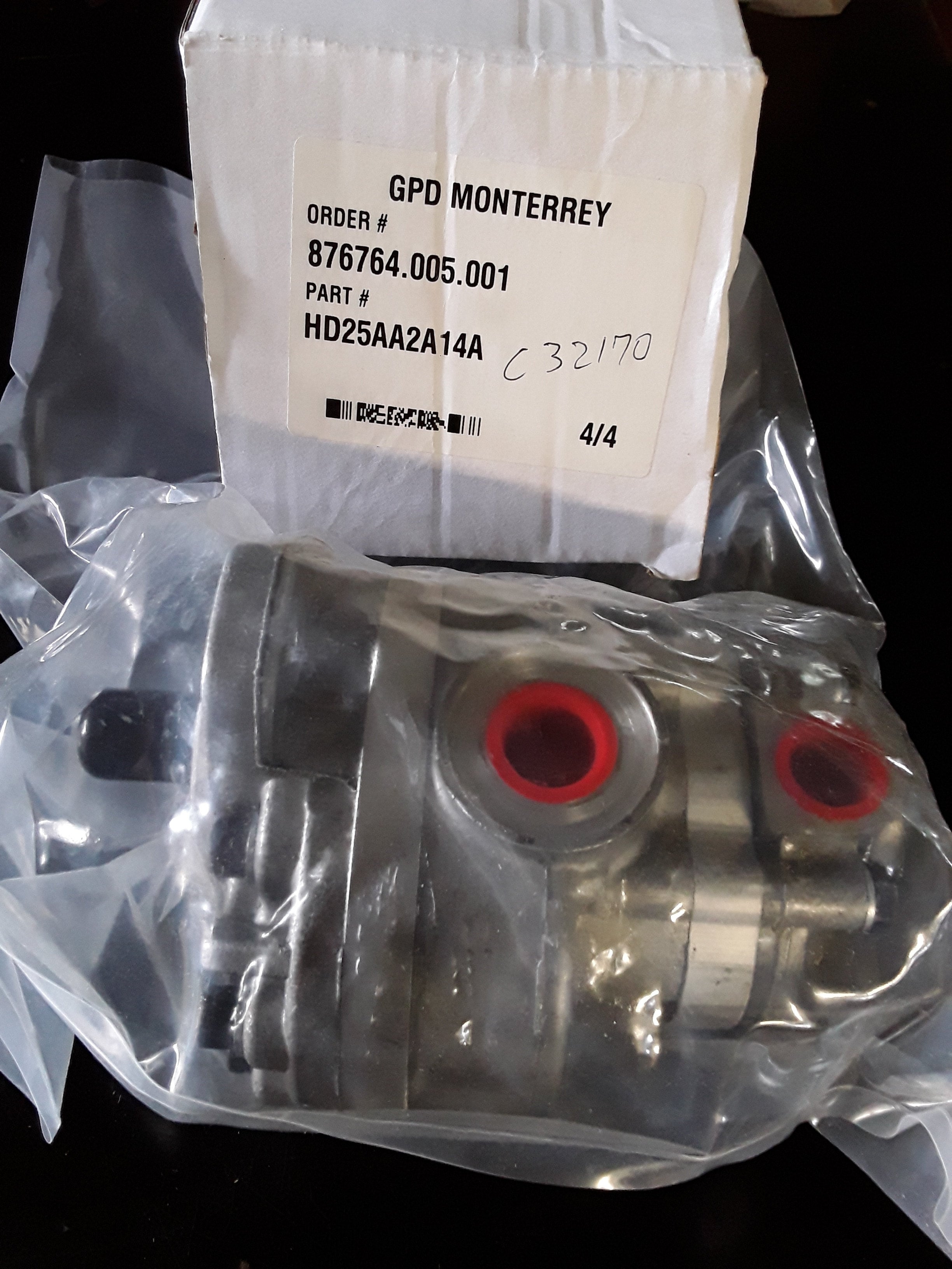 C32170 PUMP HYD TANDEM 6000-7000 LOADERS