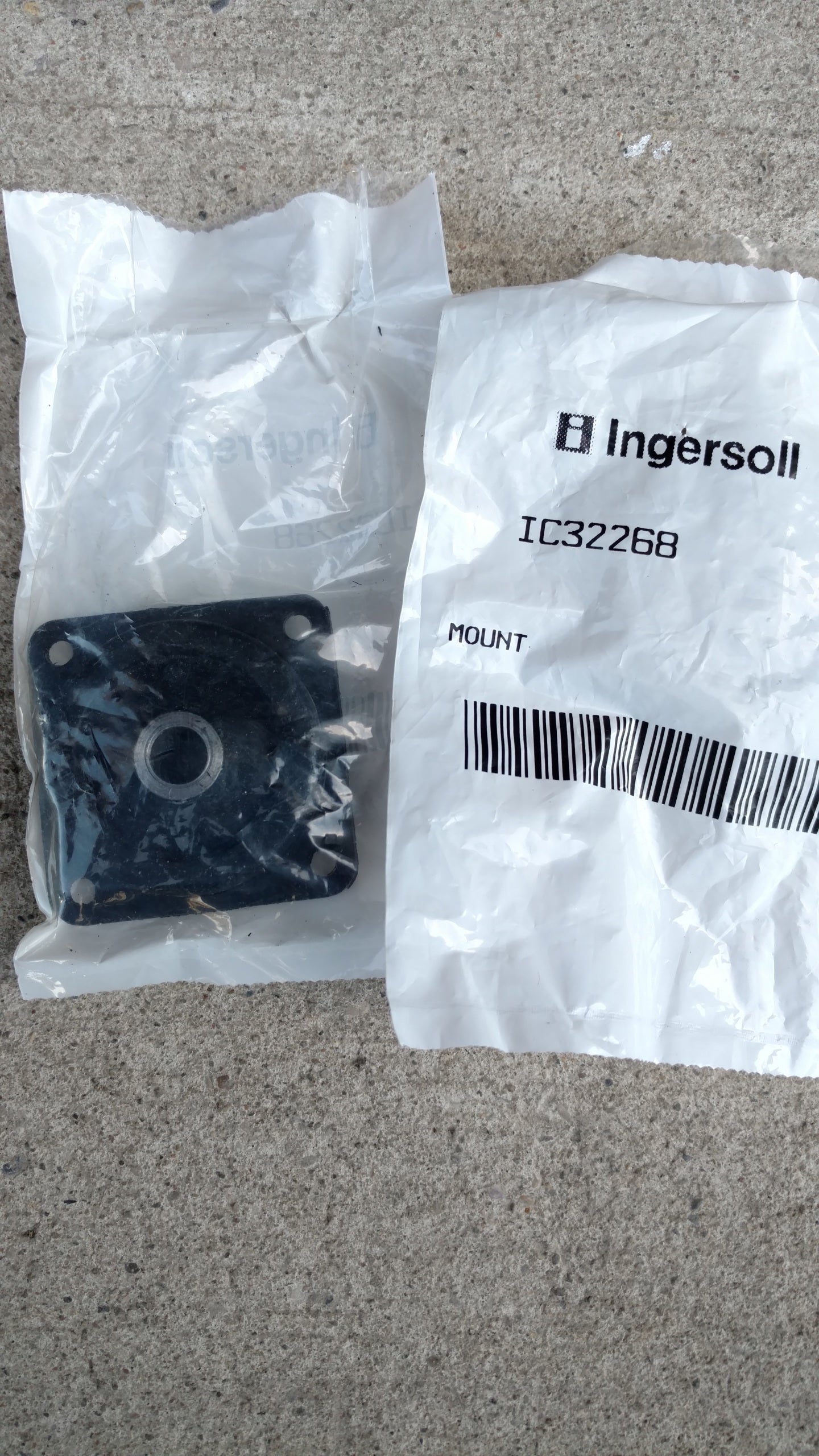 C32268 MOUNT - ENGINE KOHLER C29731 C18793