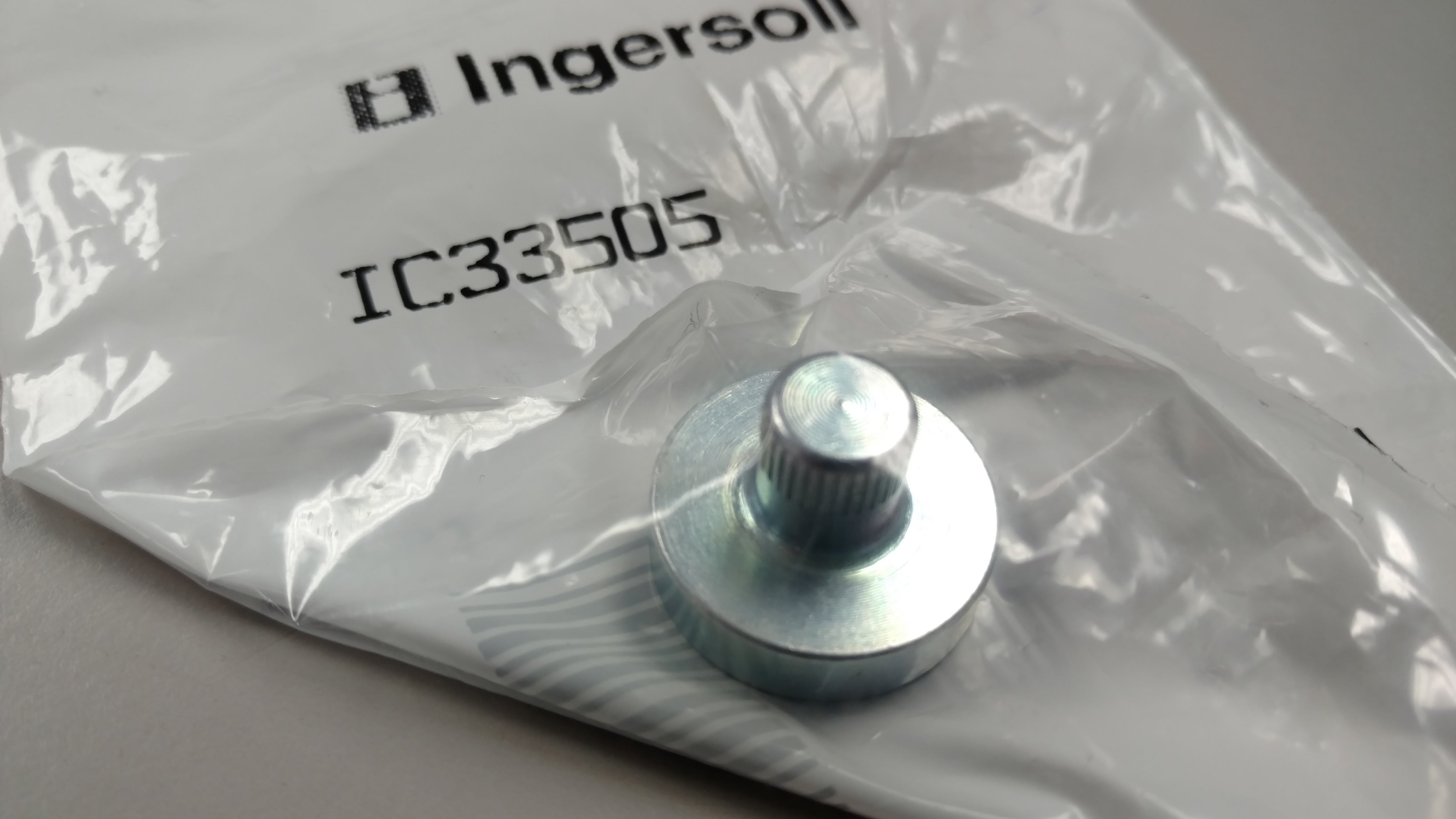 C33505 PILOT - PUMP ADAPTER .62 LG