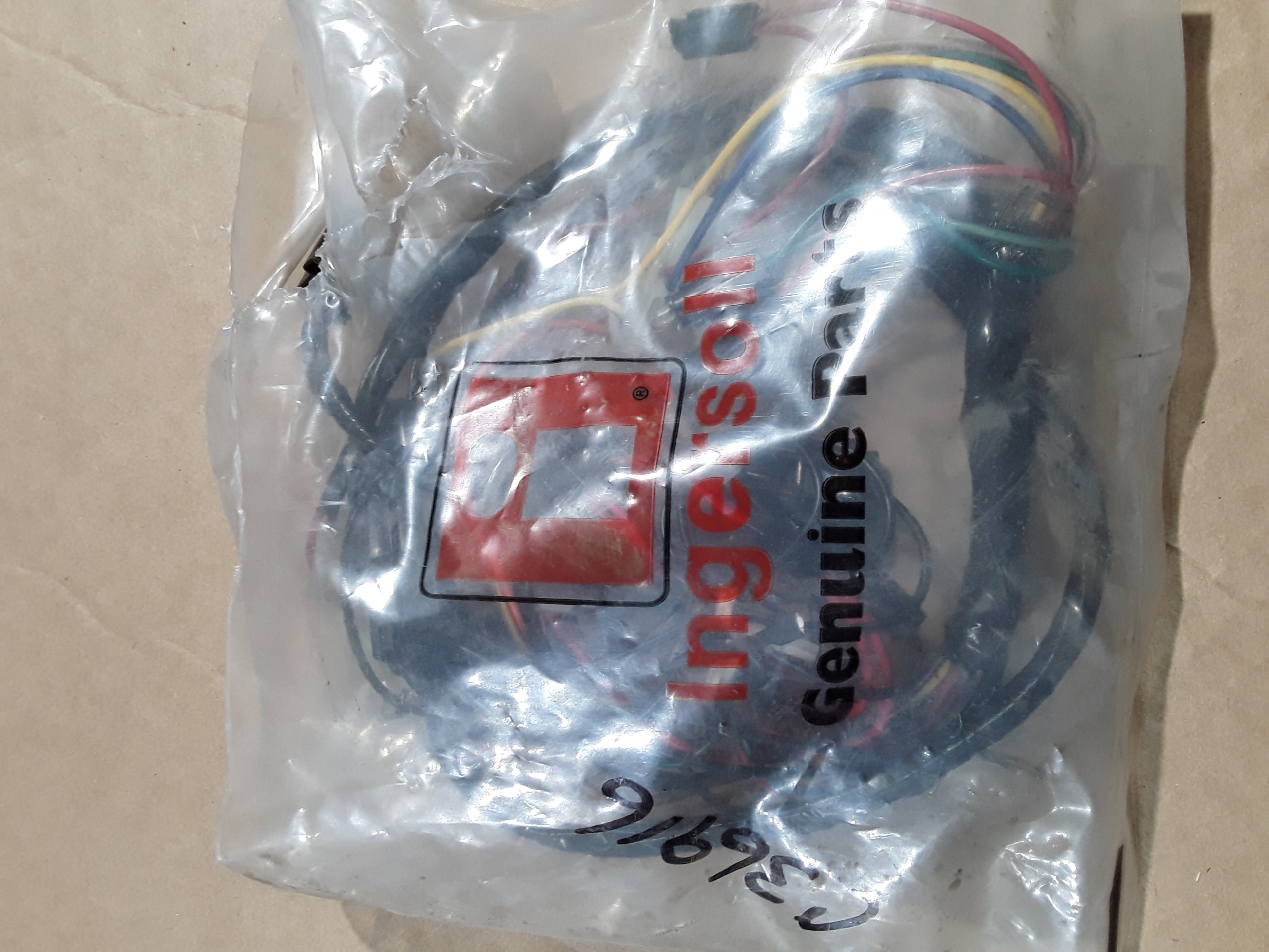 C36916 WIRE HARNESS - VANGUARD