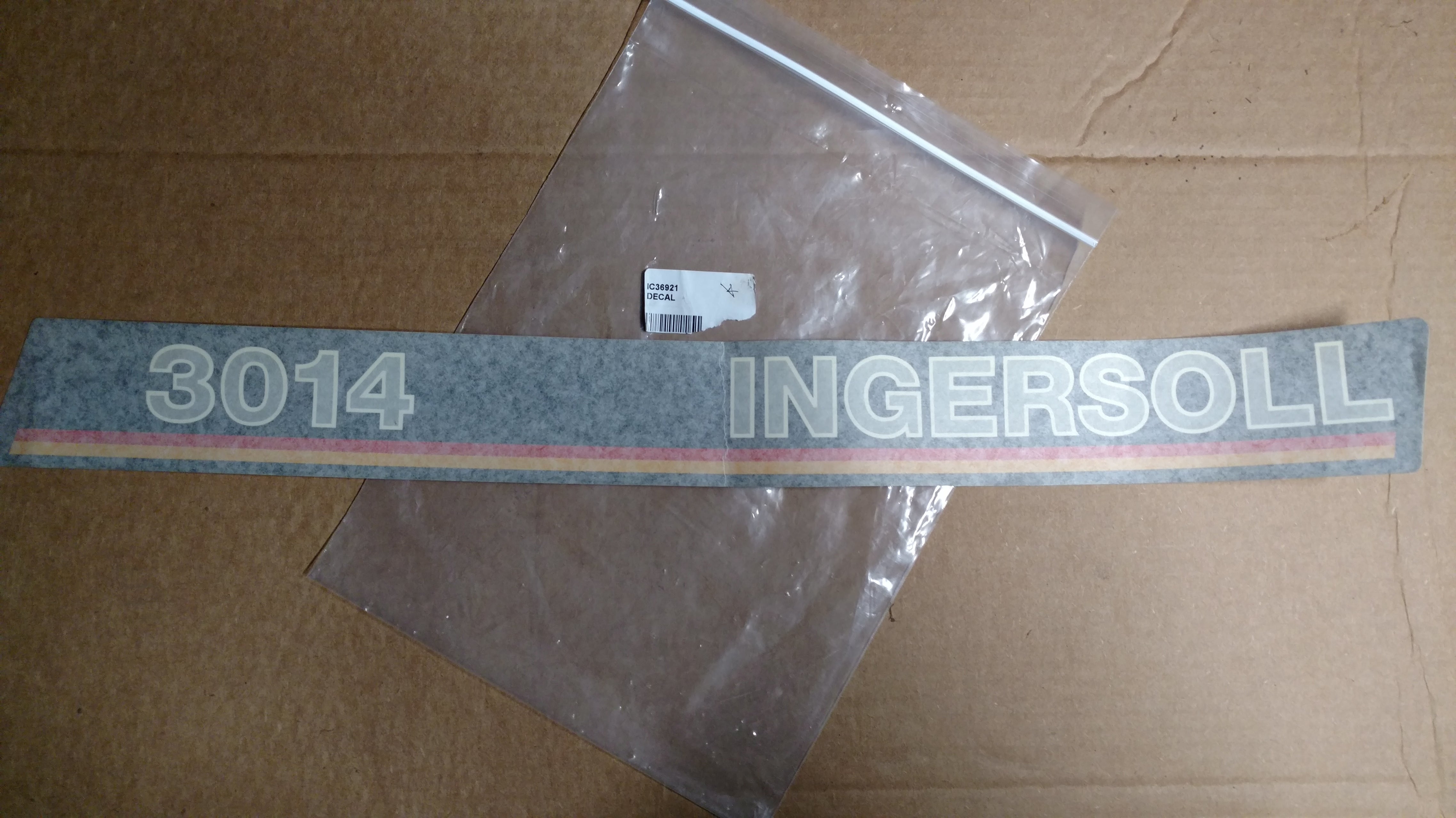 C36921 DECAL - HOOD RH 3014