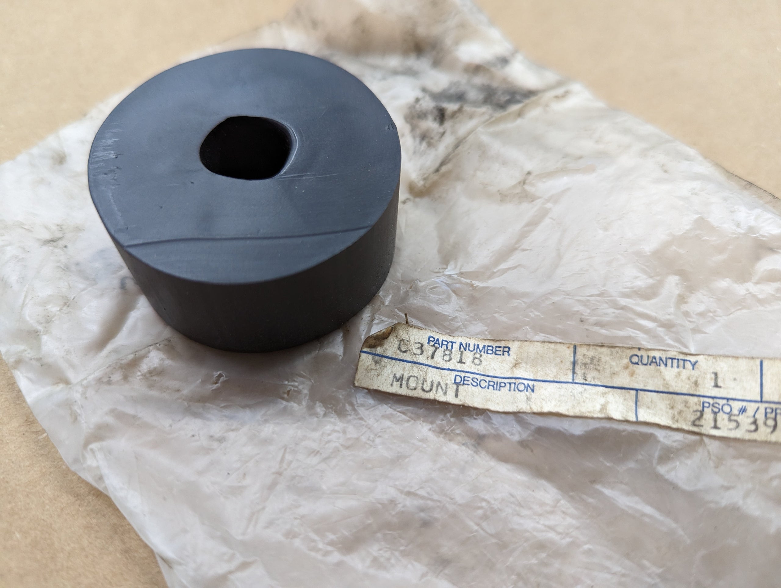 C37818 ( replaces G9005509 ) MOUNT - RUBBER BODY.56x2.03x.88*