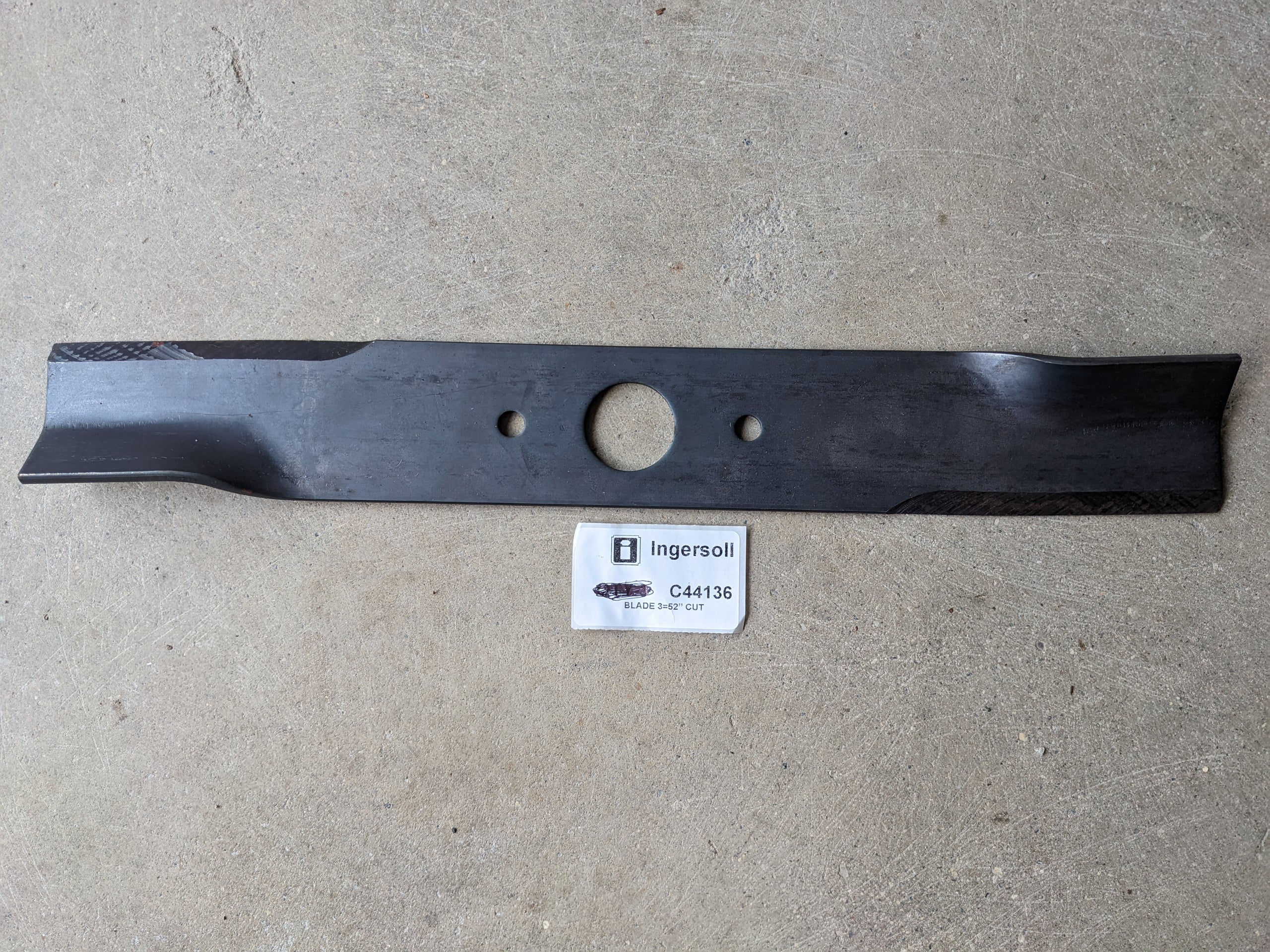 C44136 ( replaces G9021099 ) BLADE - FC MOWER RH 52