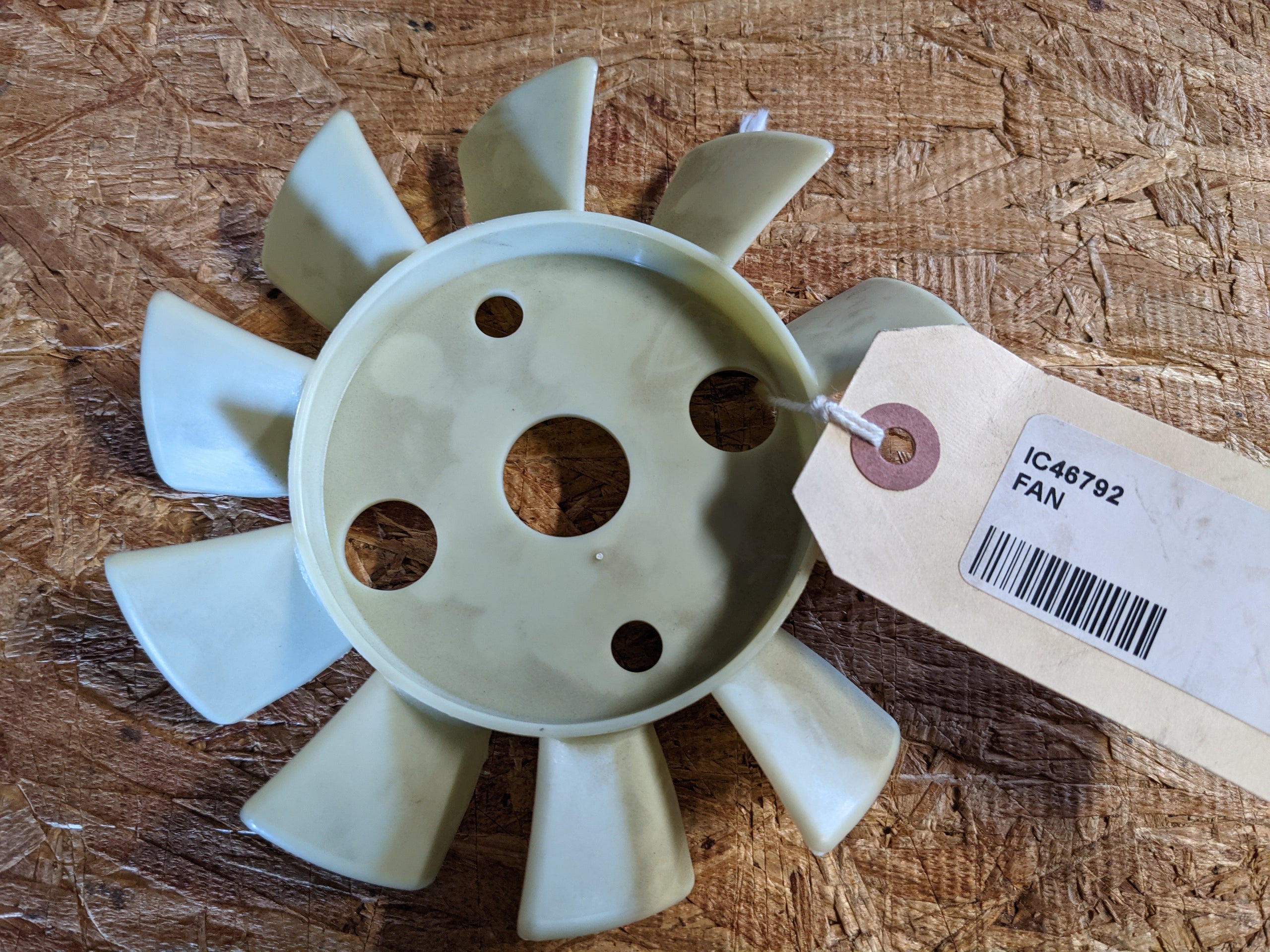 C46792 FAN - 5.75 DIA. CCW RH GRAZER 9021563