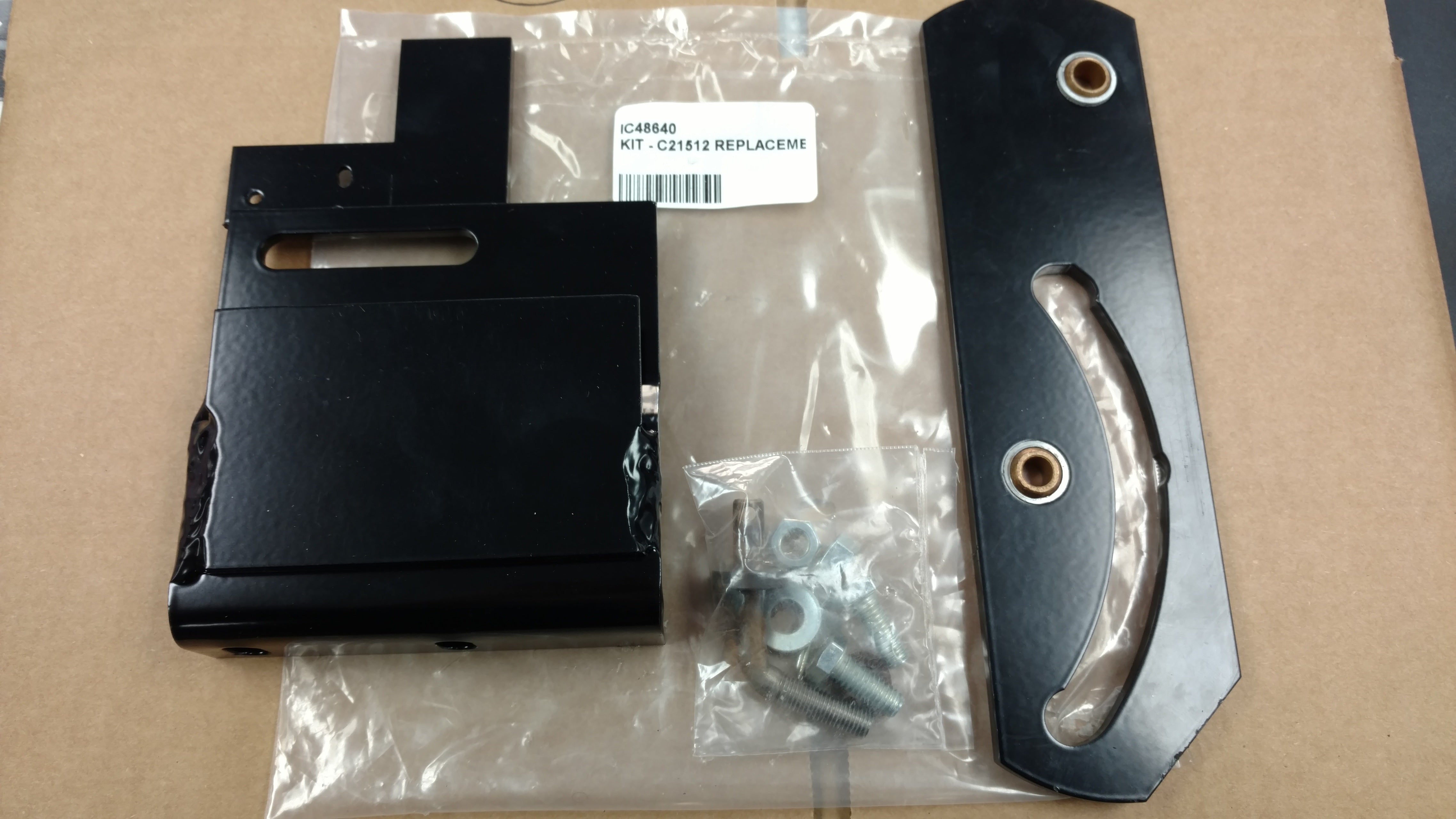 C48640 - KIT-TRAVEL CONTROL BANANA PLATE 600/6000