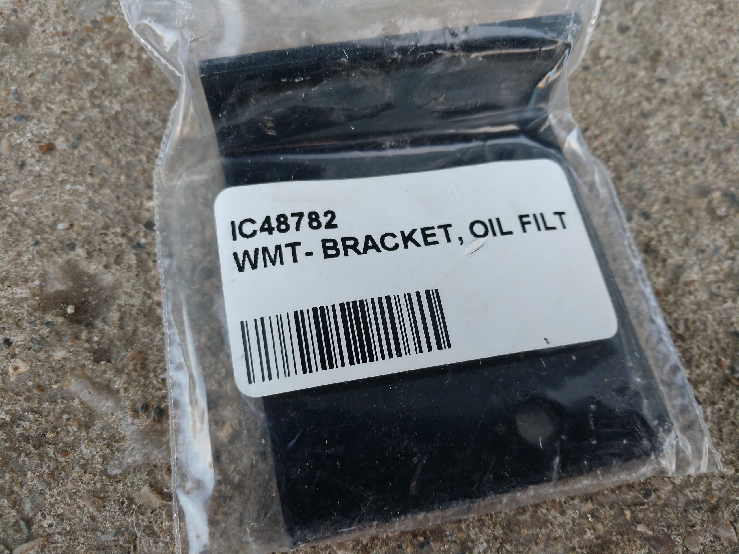 C48782 - WMT-BRACKET;OIL FILTER C33577 C33564