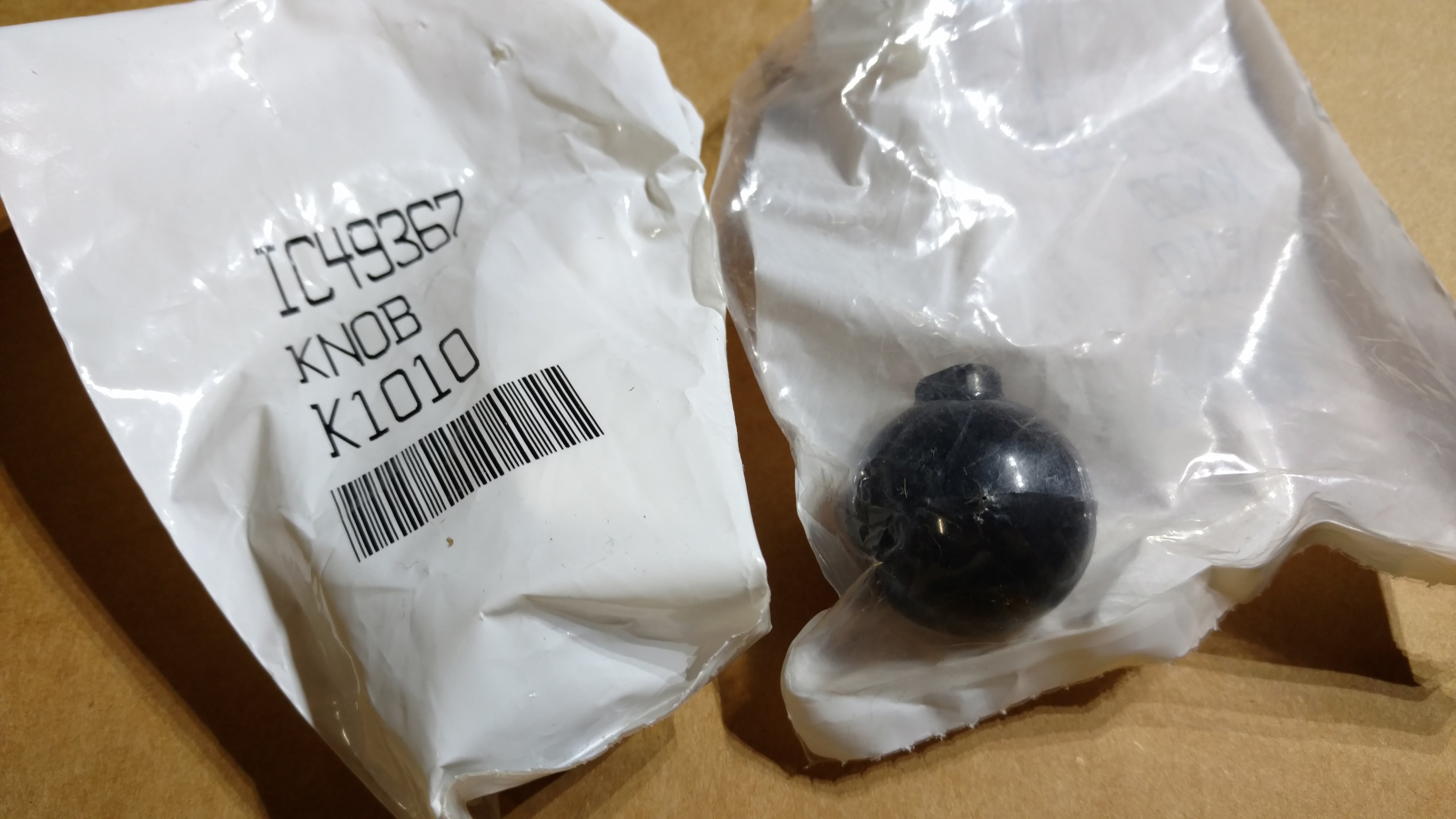 C49367 - KNOB THROTTLE CHOKE C12223 - C12224 - C14506  C30073 - C30074 - C35291  C43857
