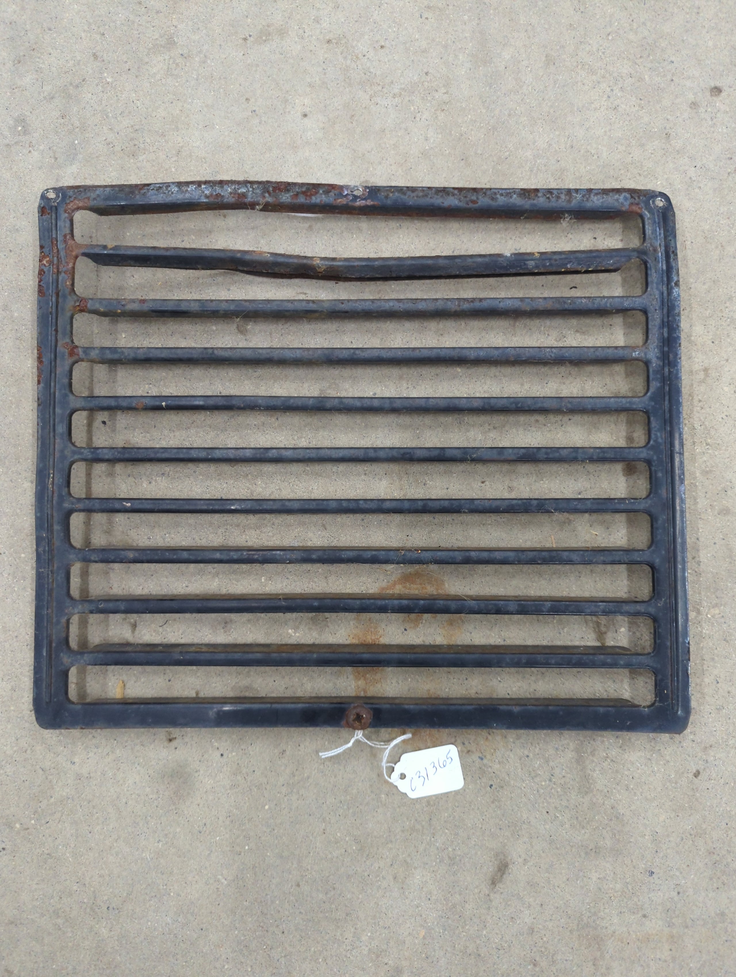 C31365 USED GRILLE INSERT C45043