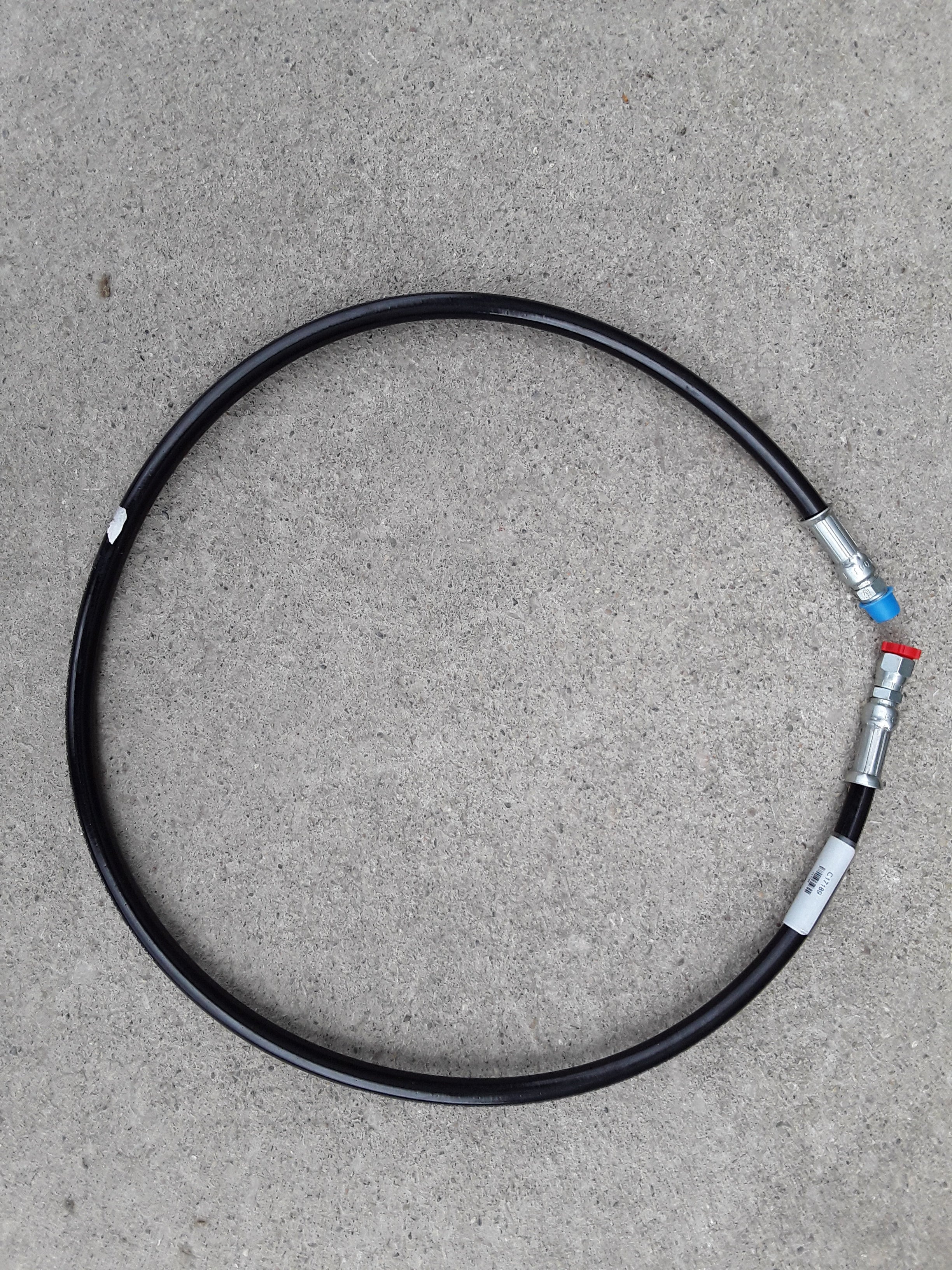 C17189 HOSE EARLY PRODUCTION 3 POINT LIFT HOSE, TOP