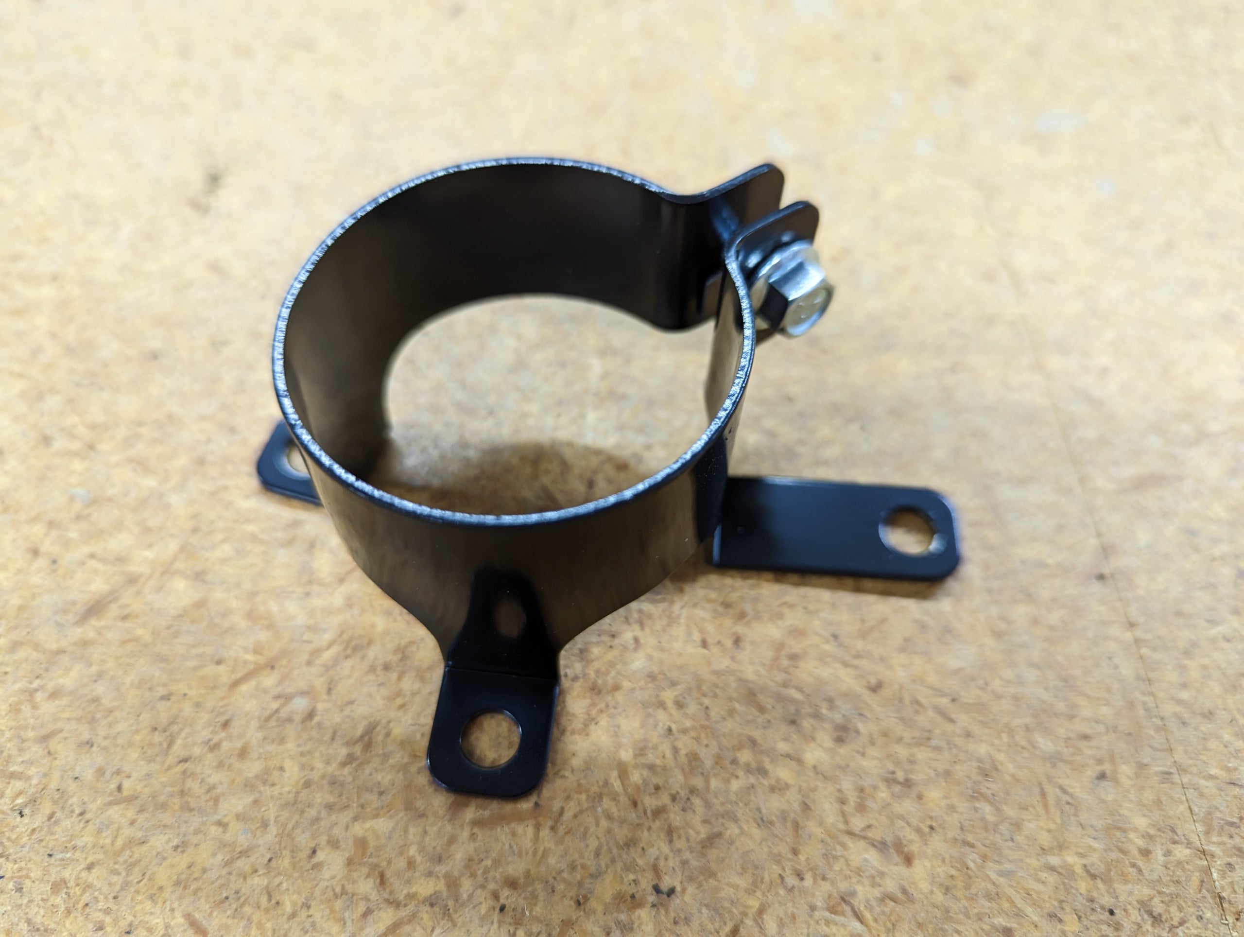 166-0820 ONAN COIL BRACKET