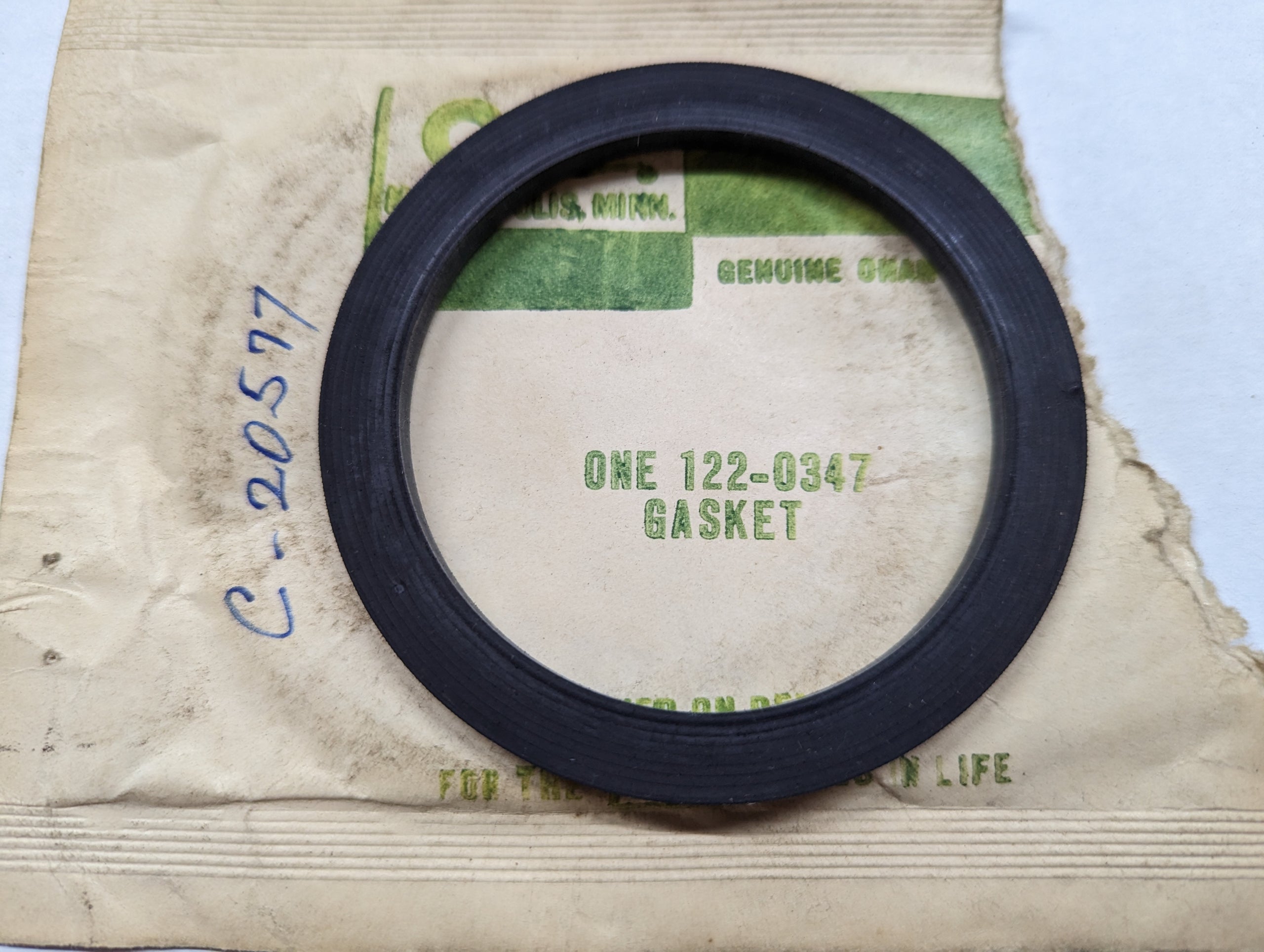 C20577 OLD STYLE OIL FILTER SHROUD GASKET ONAN 122-0347