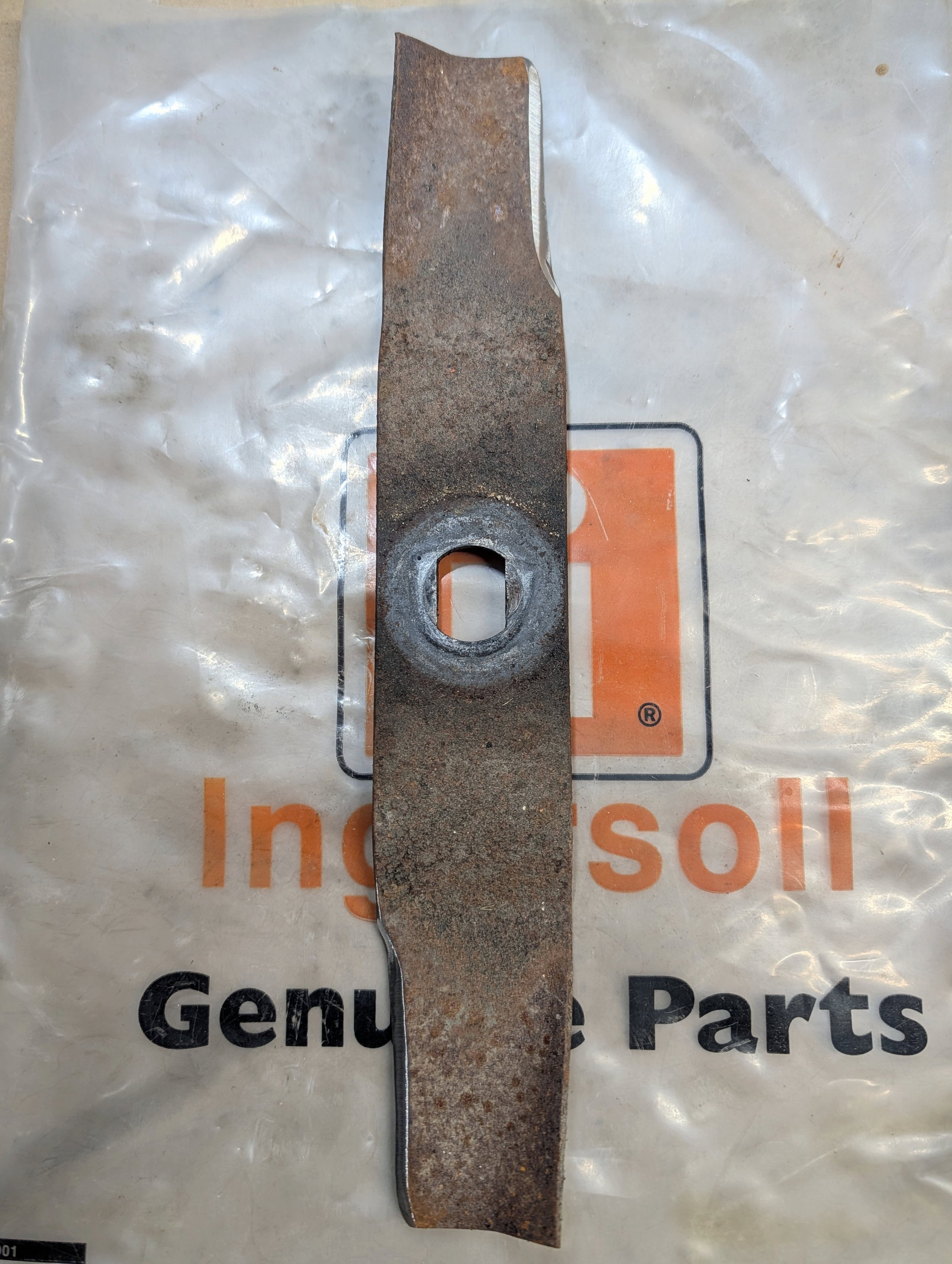 C31571 USED BLADE RM44 RM44GR MOWER 15.58  44
