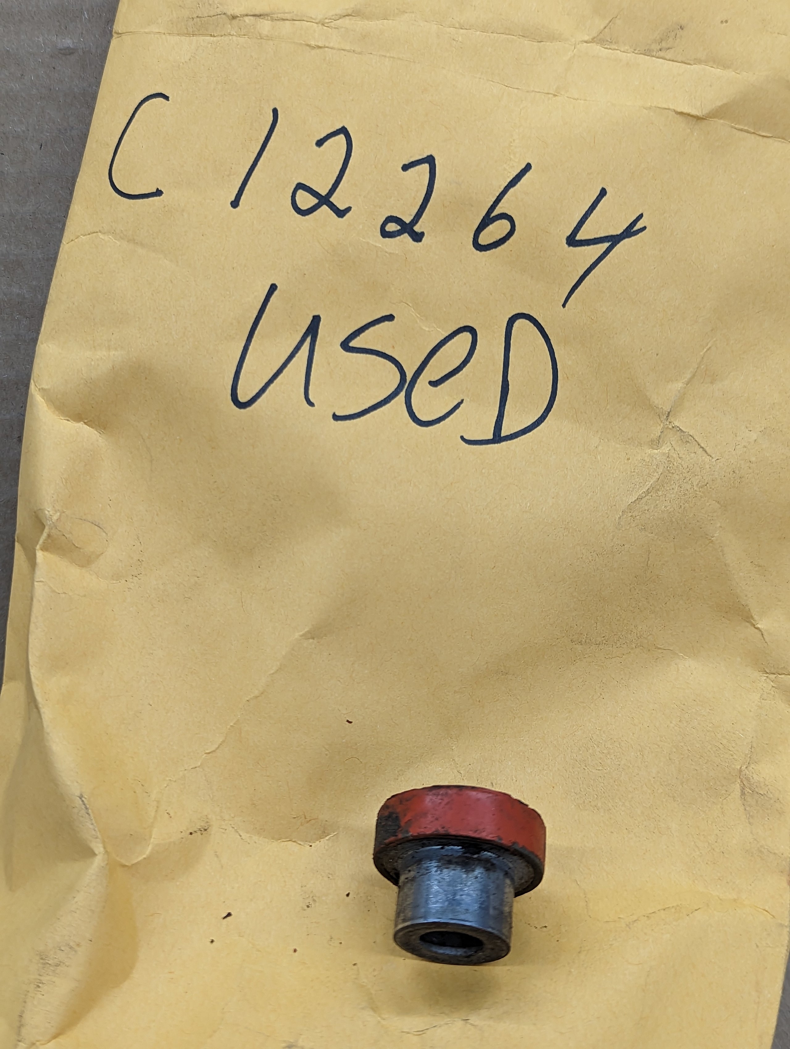 C12264 ( replaces G9021091 ) USED BUSHING - SHOULDER ZP