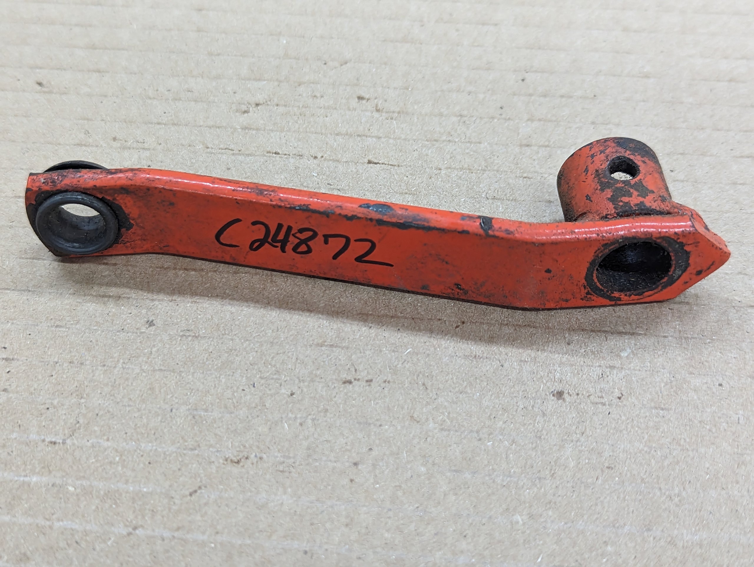 C24872 USED ARM; PTO ACTUATOR