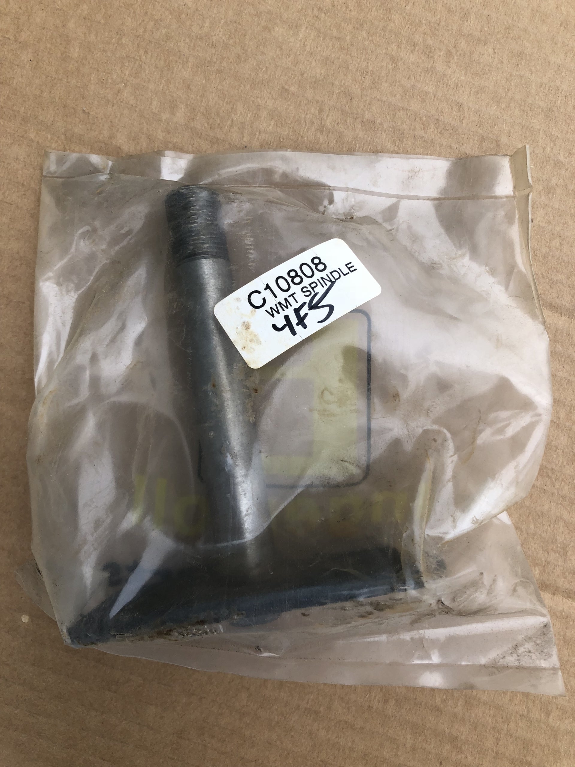 C10808 SPINDLE-MOWER BLADE F46