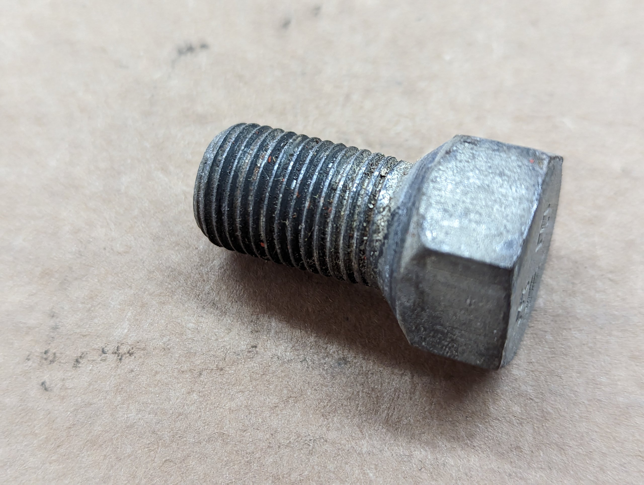 C27763 USED BOLT - LUG 1/2x20x1.22 90 DEG ZP