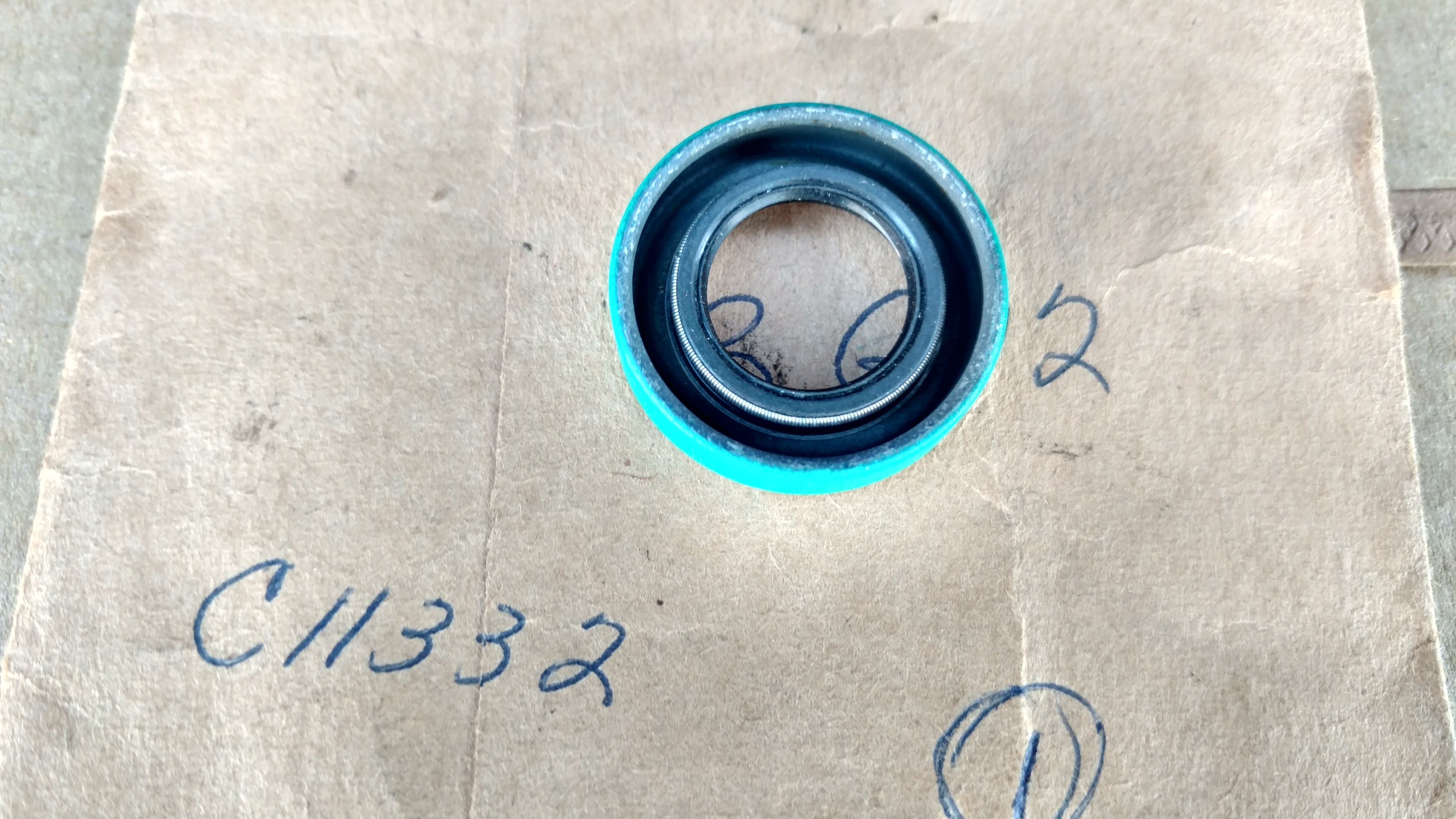 C11332 SEAL - OIL (GEAR BOX)
