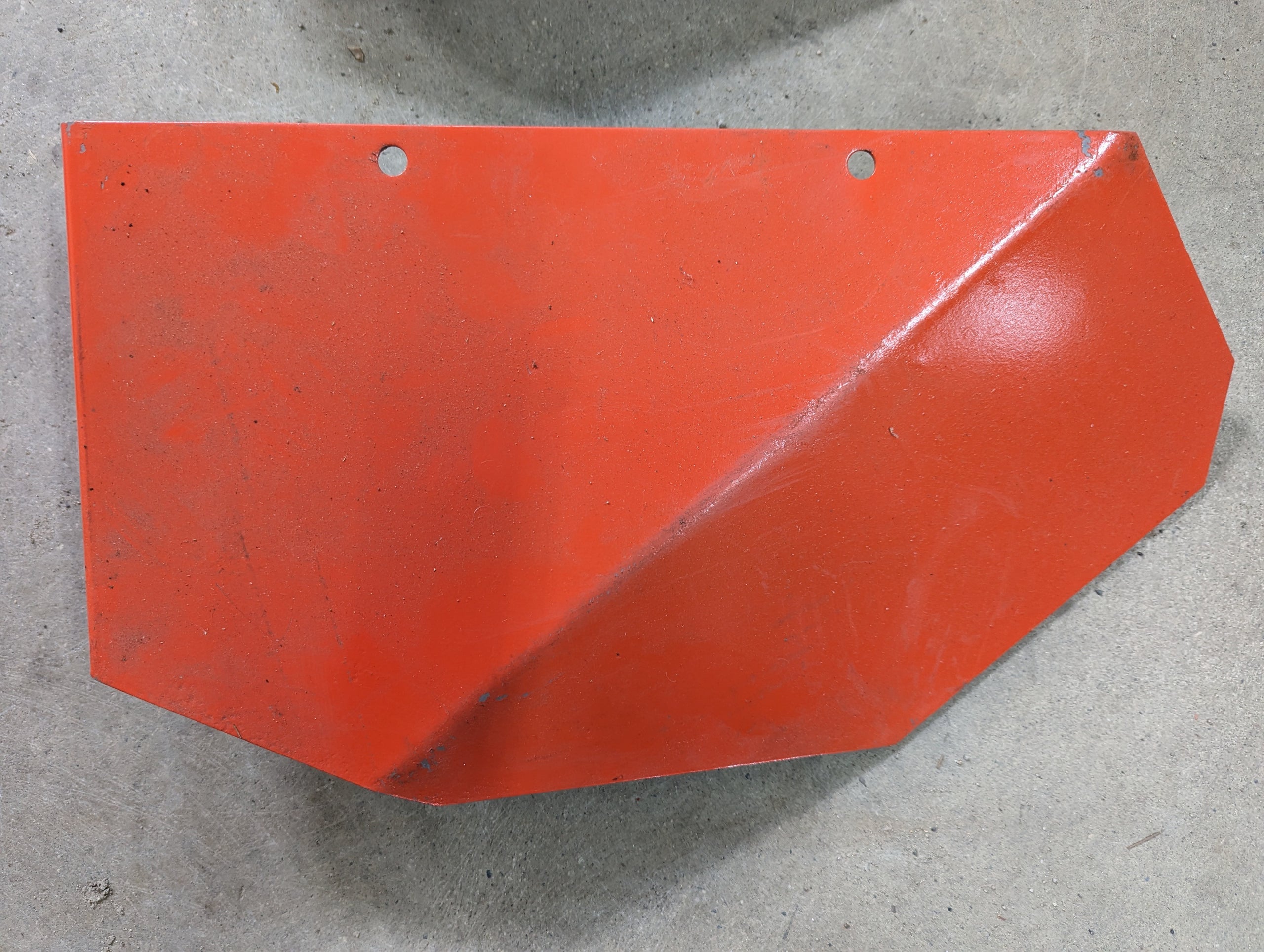 C30841 USED CHUTE - EXTENSION MOWER DISCHARGE C28870