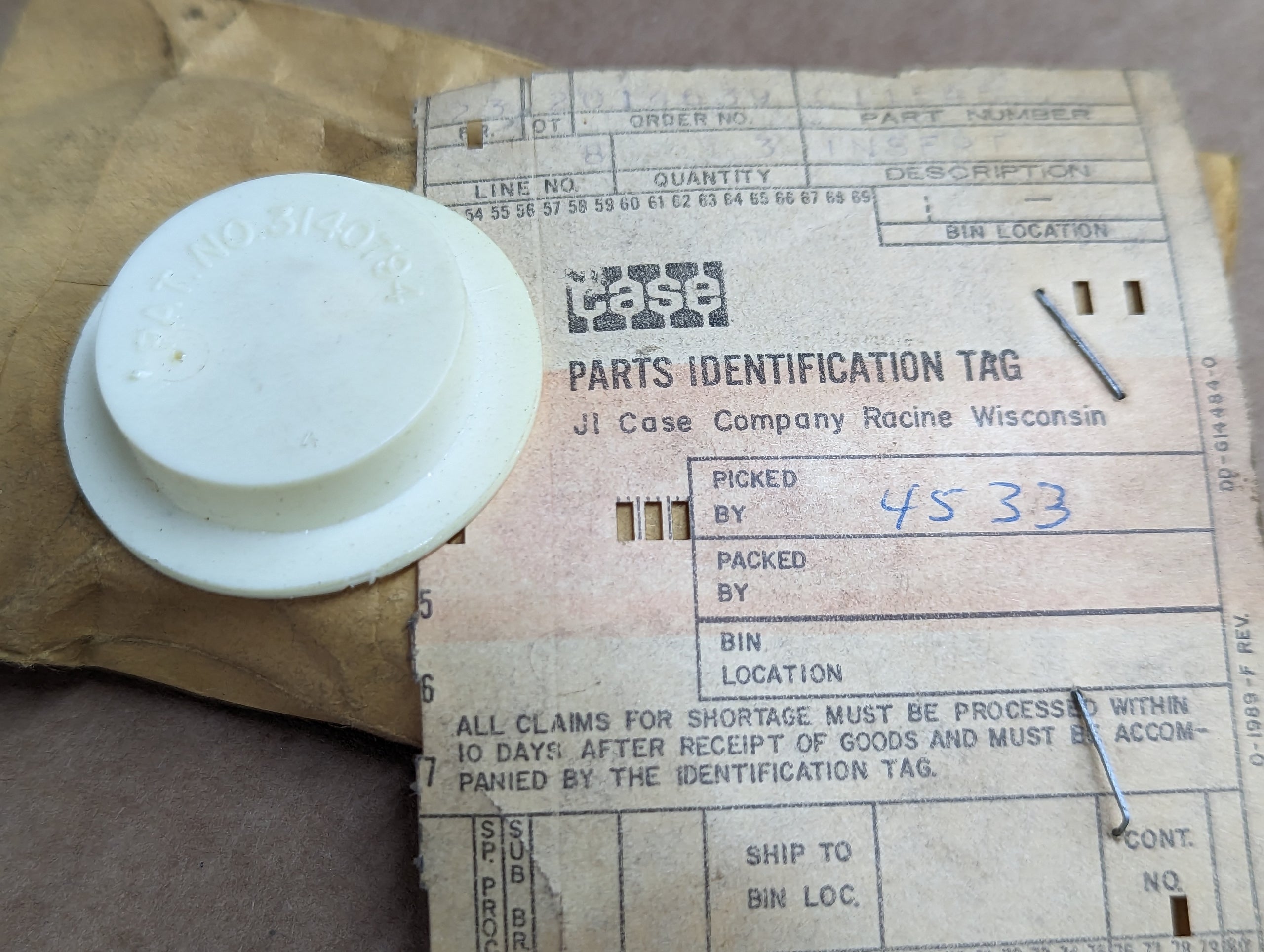 C11545 INSERT - FUEL CAP REPLACED BY: C11529