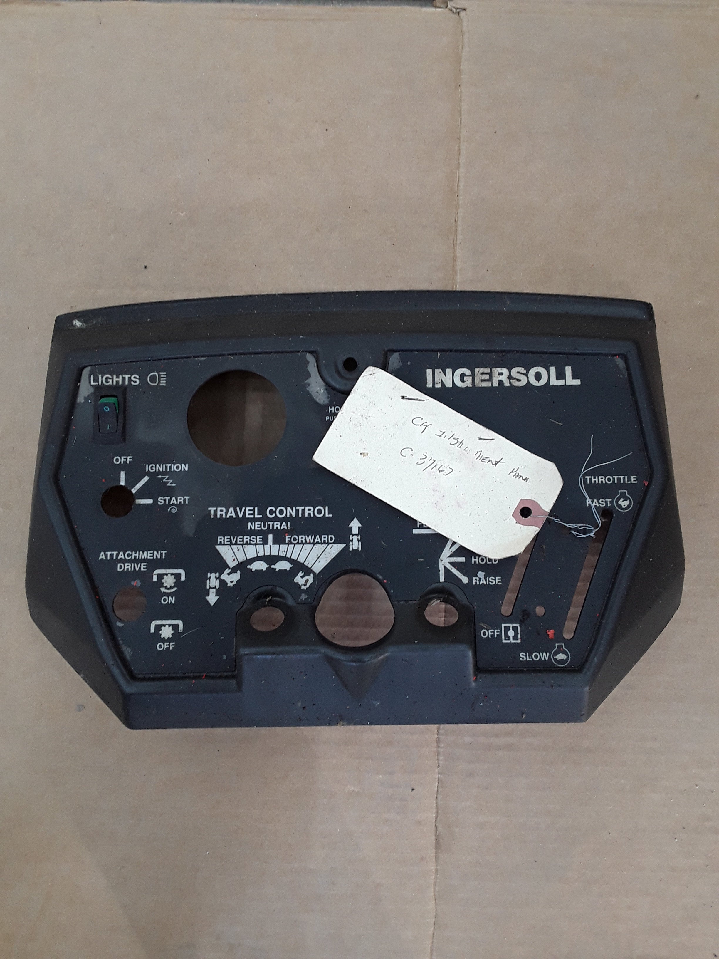 C37167 USED CAP ASSY.- INSTRUMENT PANEL