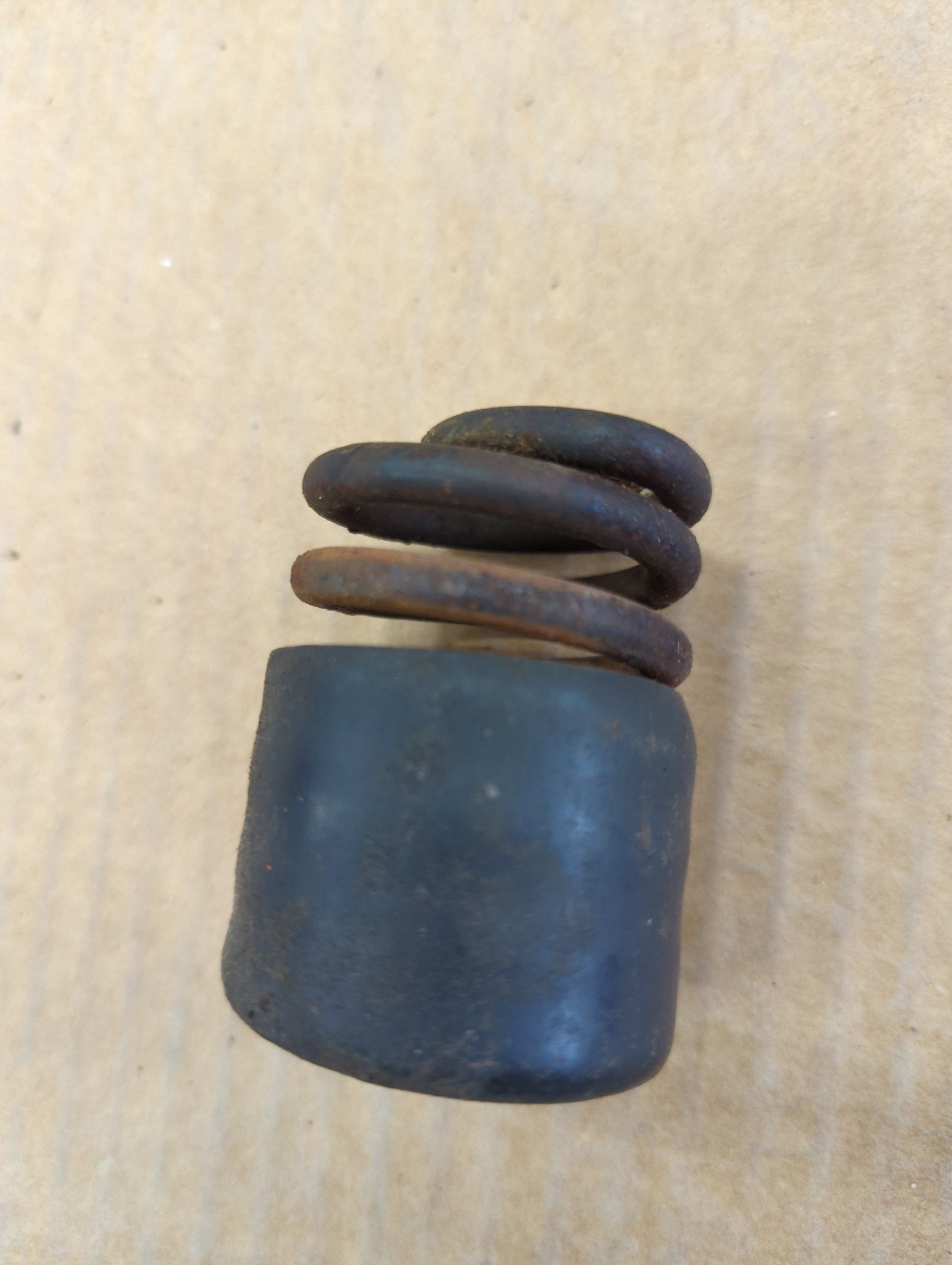 C29306 USED SPRING - SEAT