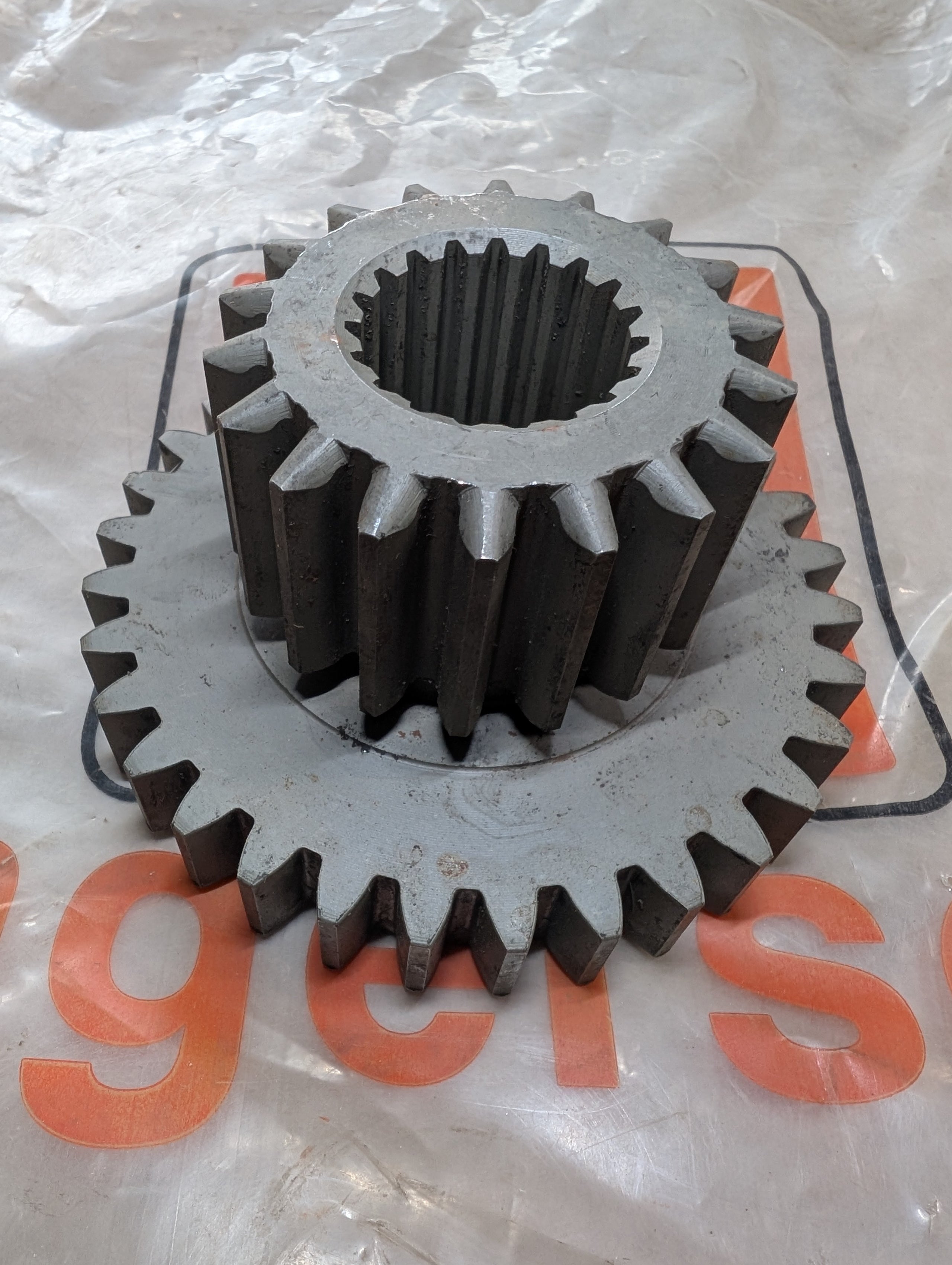 C14644 GEAR - PINION CLUSTER C26323
