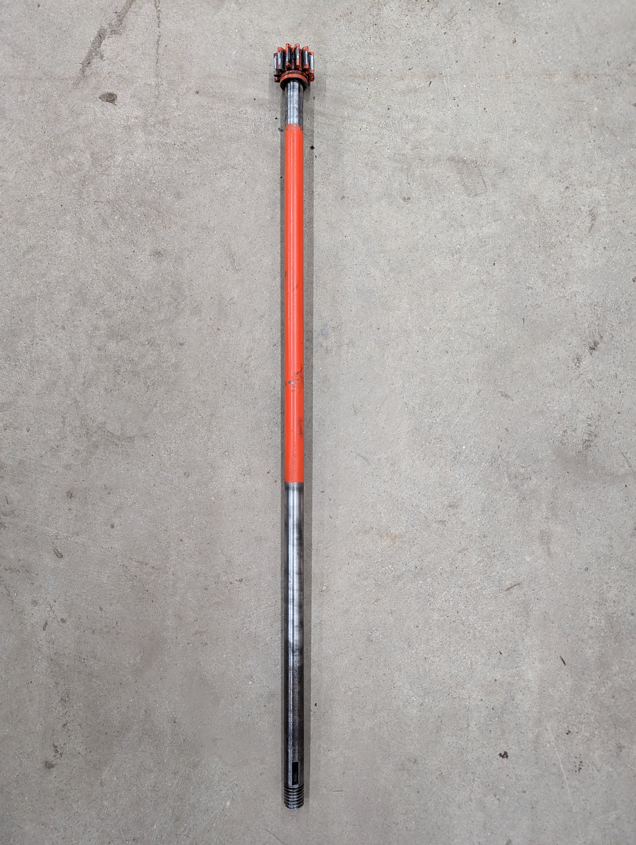 C16200 USED STEERING SHAFT (KEYED)