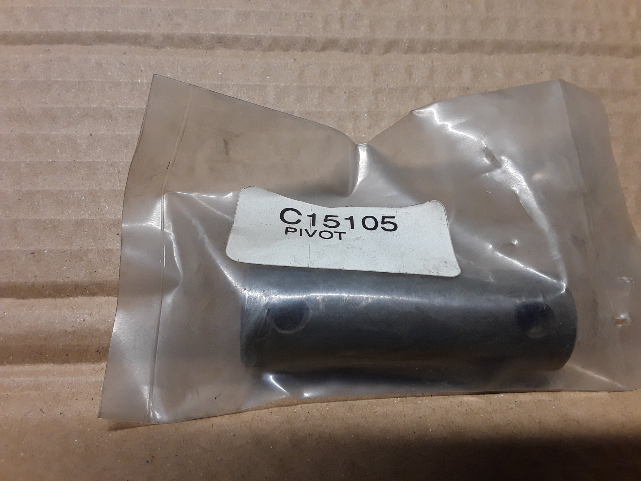 C15105 PIVOT - STEERING GEAR