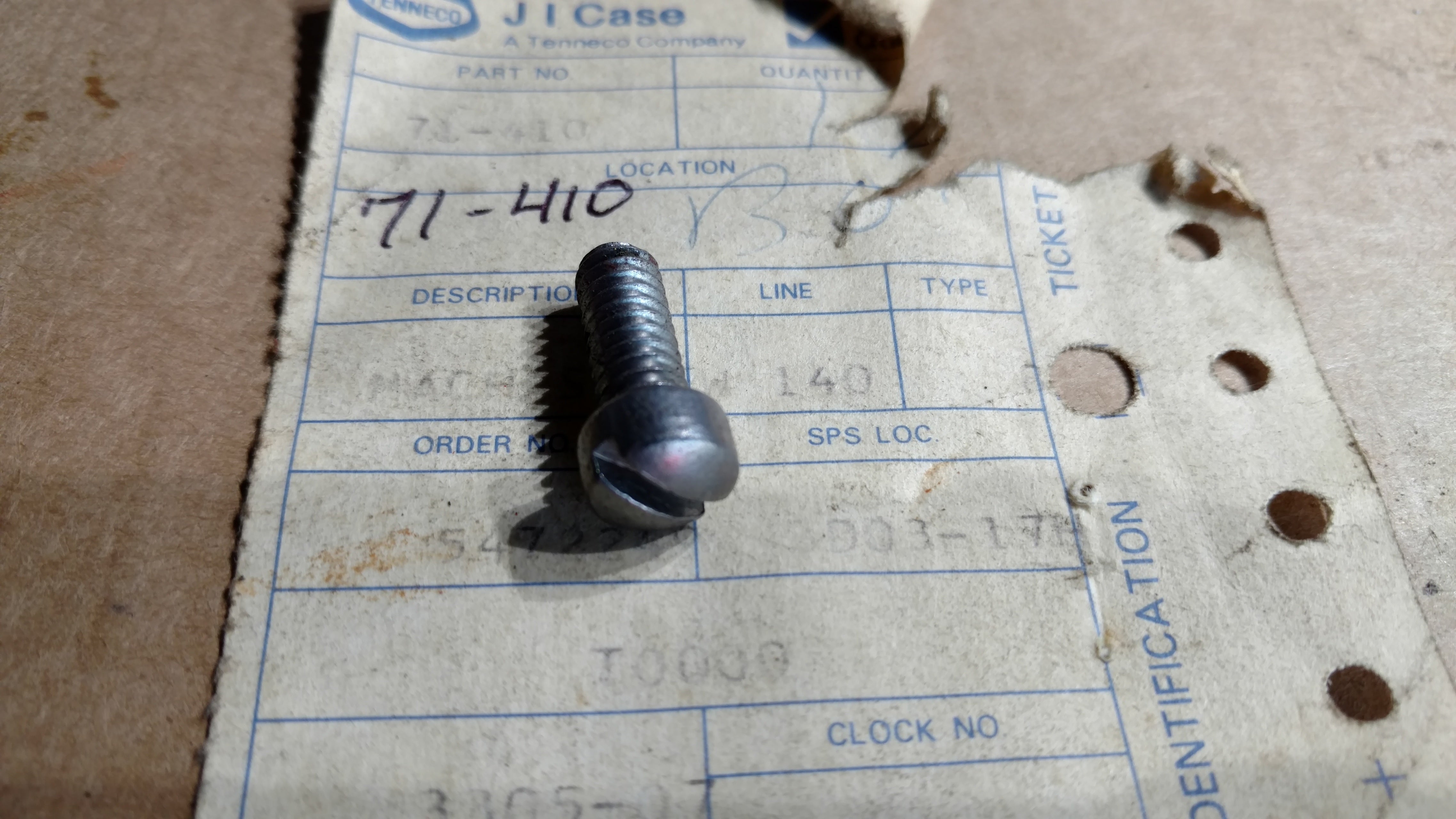 71-410 USED SCREW 1/4 20X5/8 FILL HD MACH