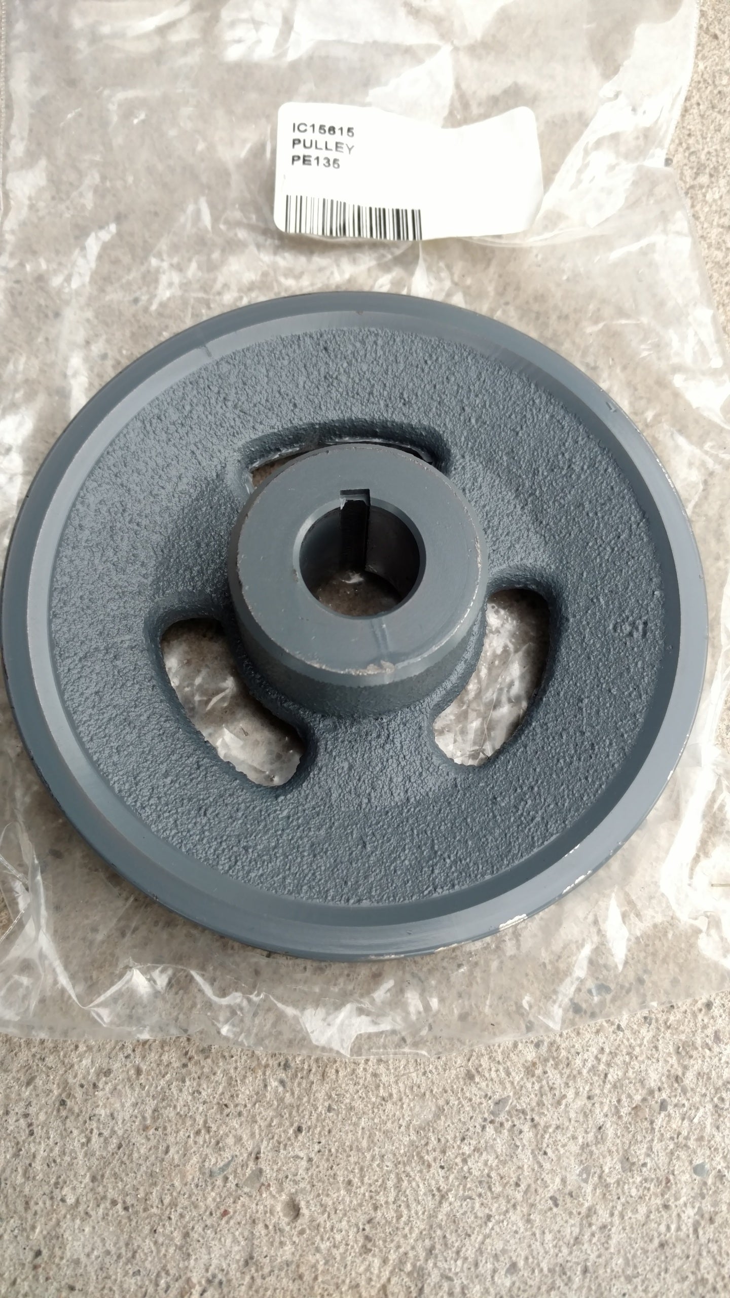 C15615 PULLEY- V 