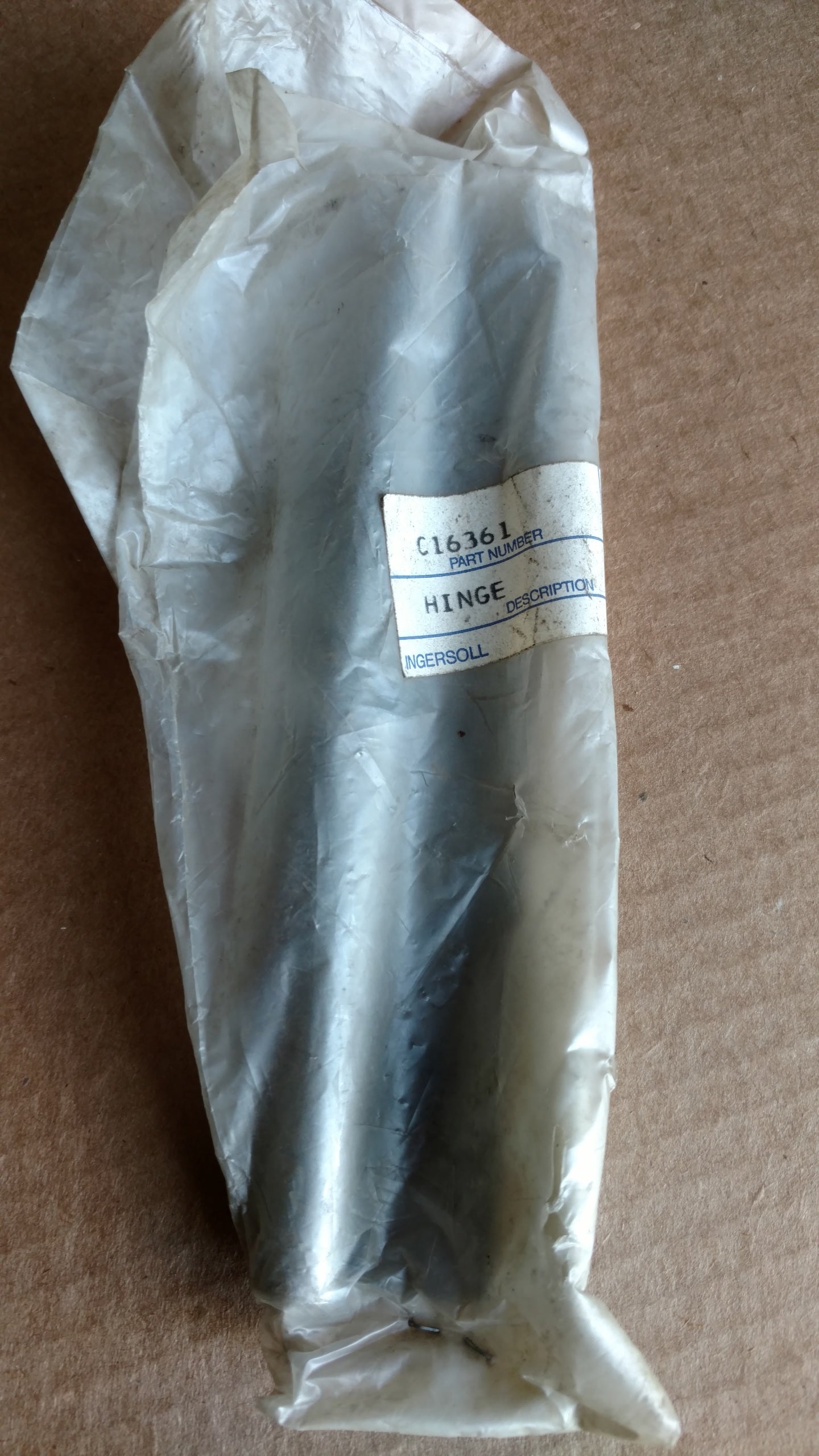 C16361 HINGE HOOD