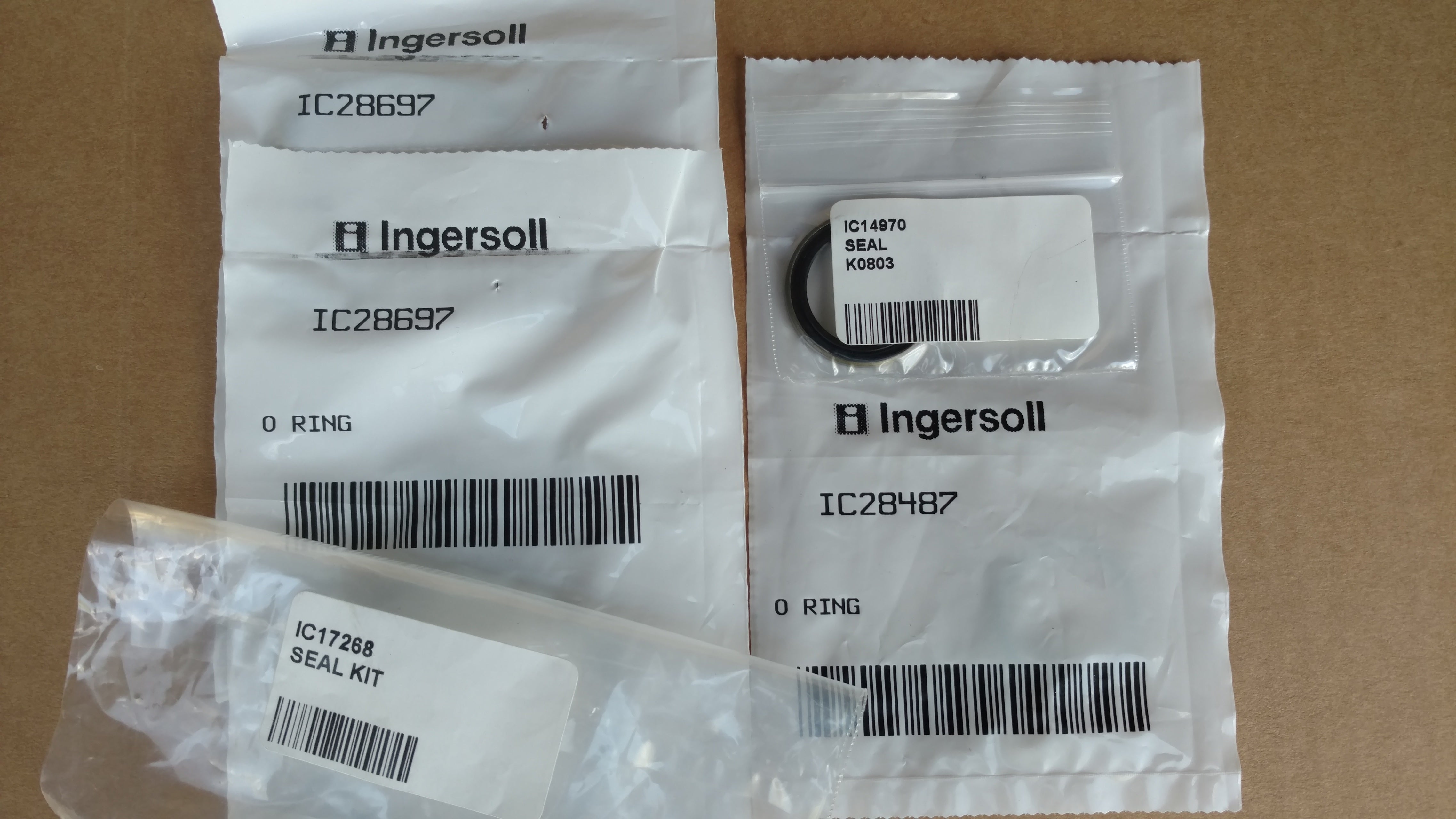 C17268 KIT -SEAL; HYD LIFT CYLINDER