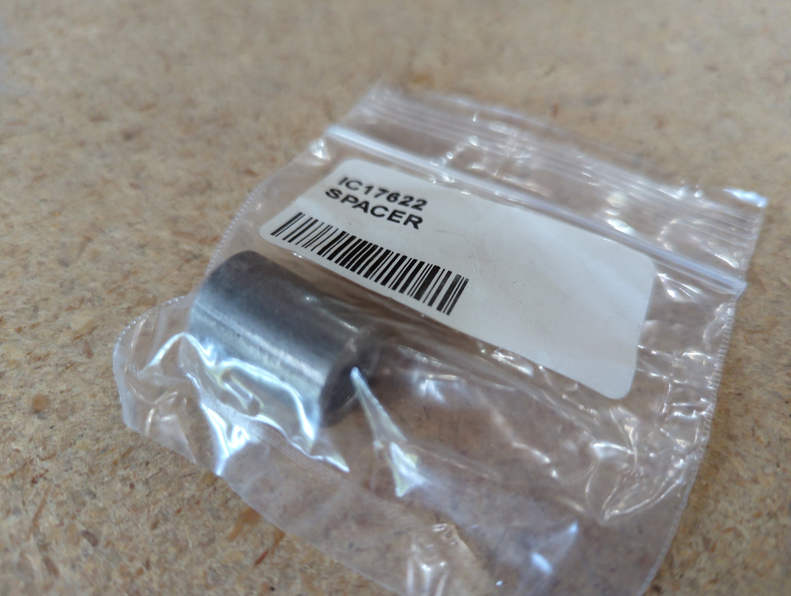 C17622 SPACER - MOUNTING